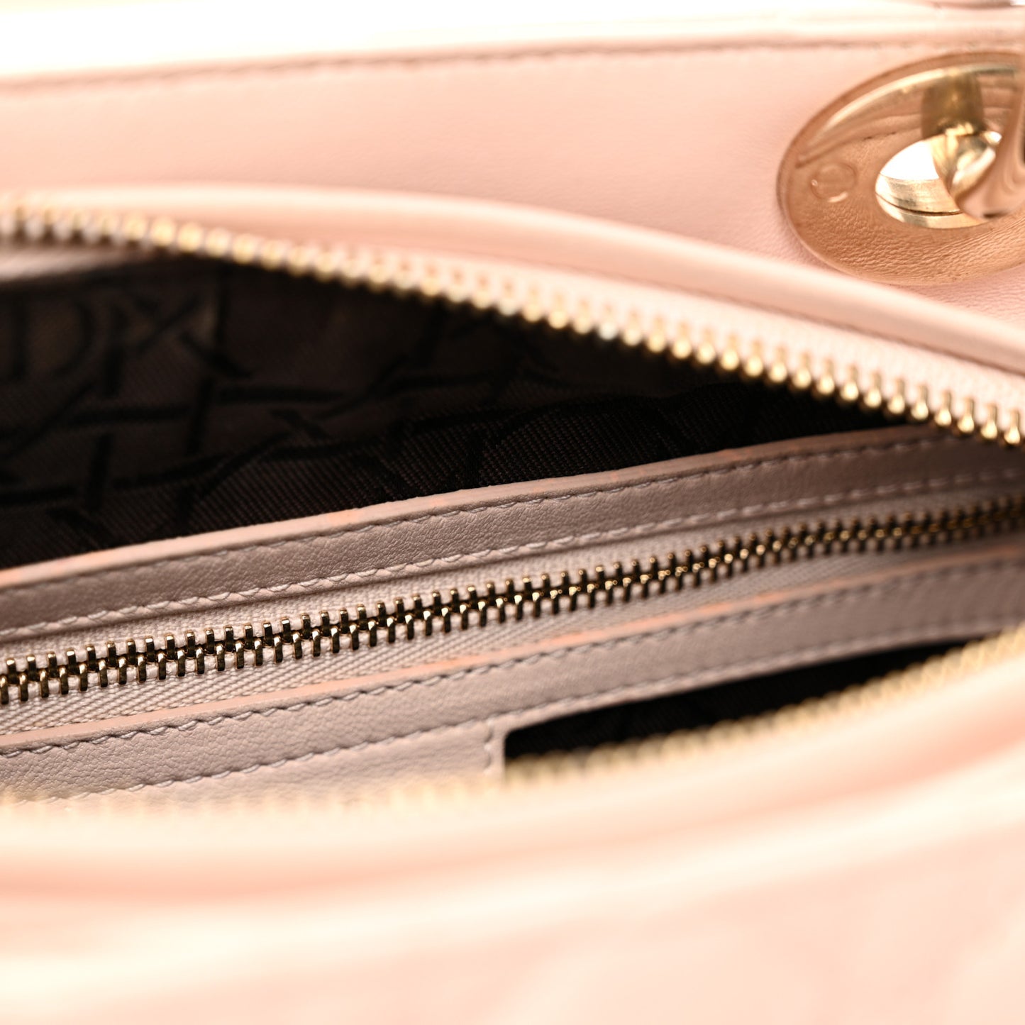 Lambskin Cannage Medium Lady Dior Light Pink