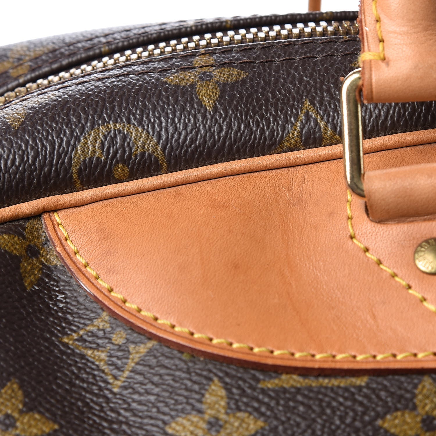 Louis Vuitton Monogram Evasion Sports Bag 15 of 23