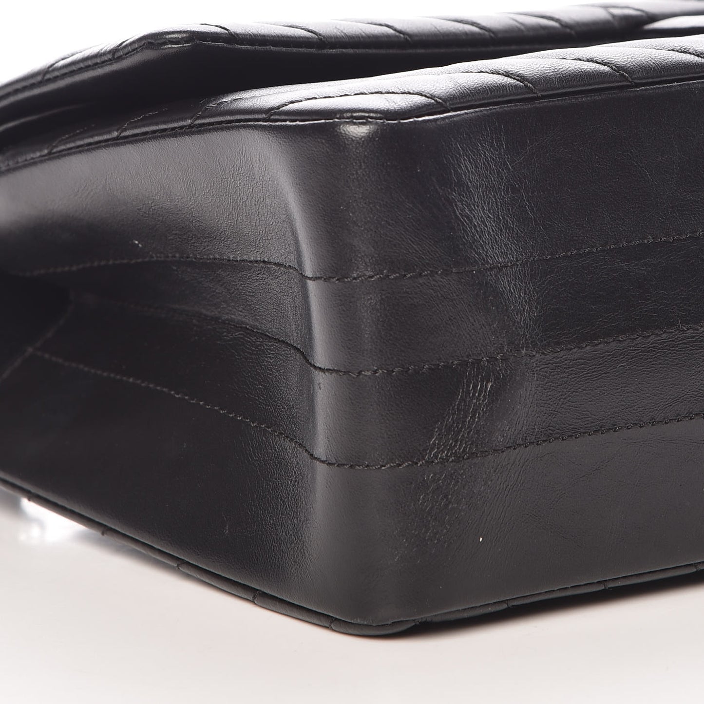 Aged Calfskin Chevron Quilted 2.55 Reissue 226 So Black