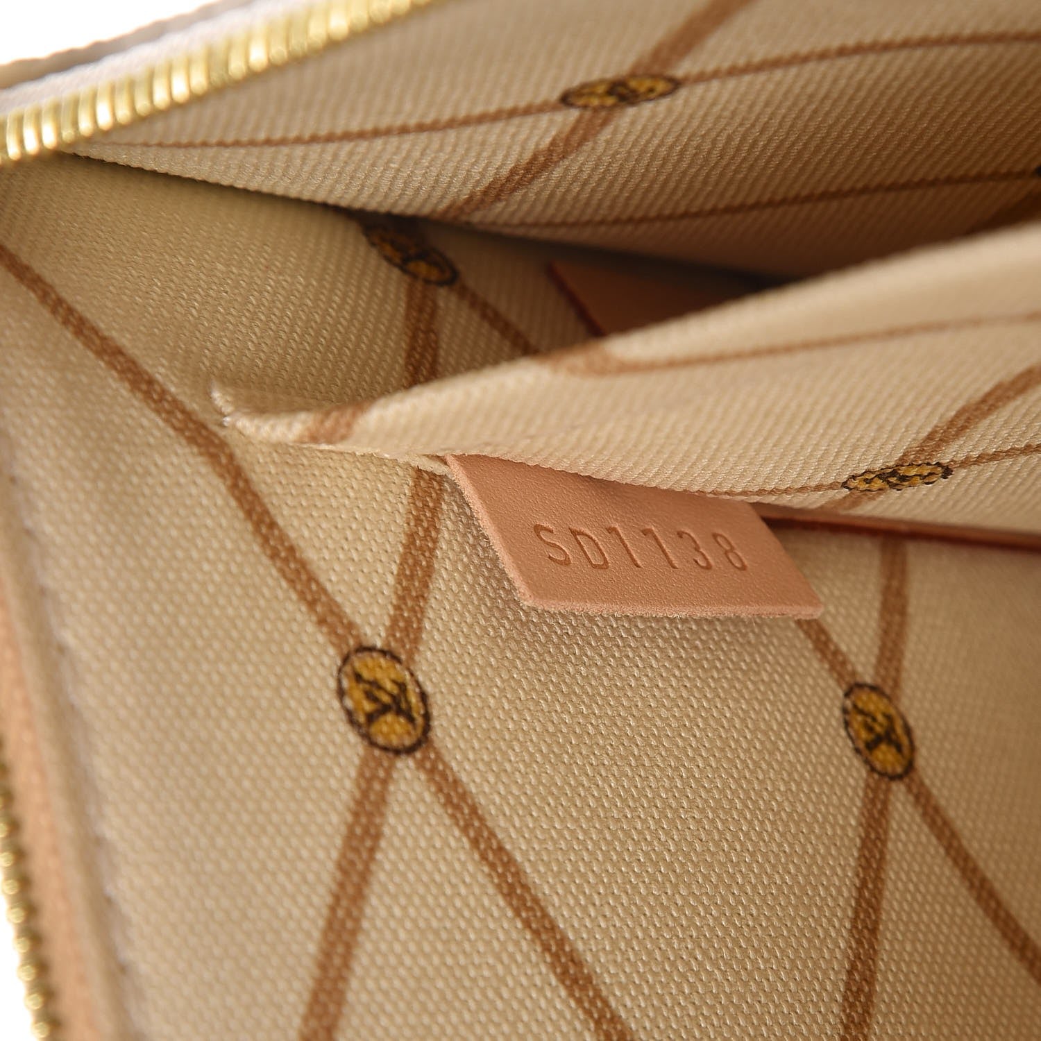 Louis Vuitton Damier Azur Summer Trunks MM GM Pochette 7 of 8