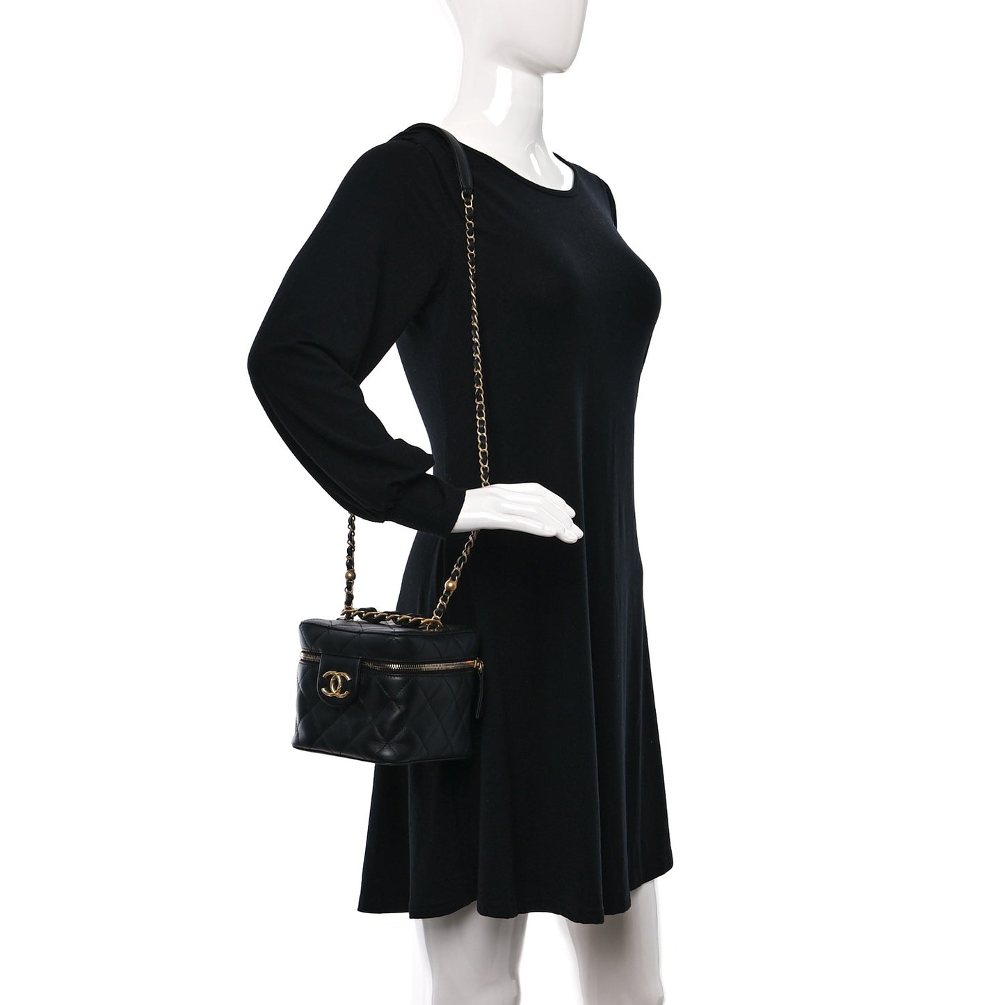 Calfskin Quilted Small Vanity Case With Chain Black