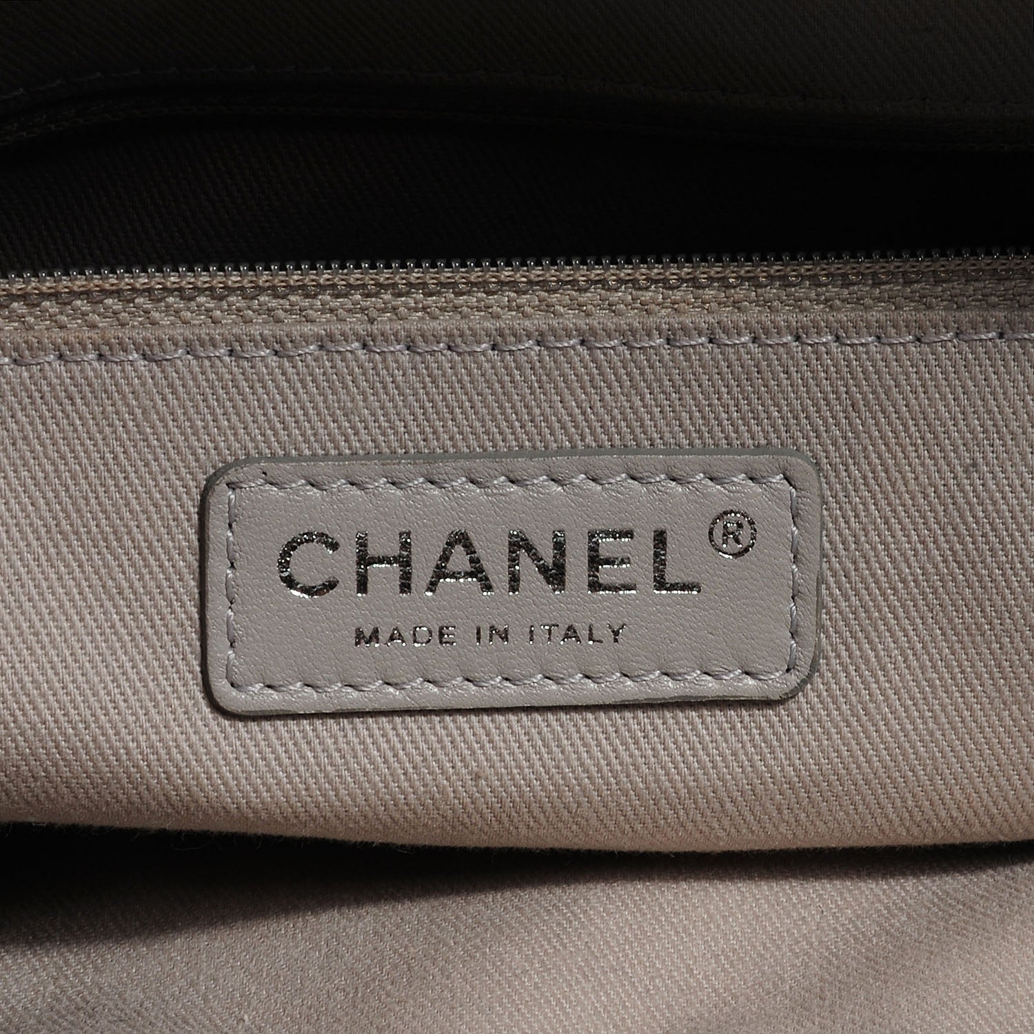 Chanel Caviar Jumbo Easy Flap Black 6 of 7