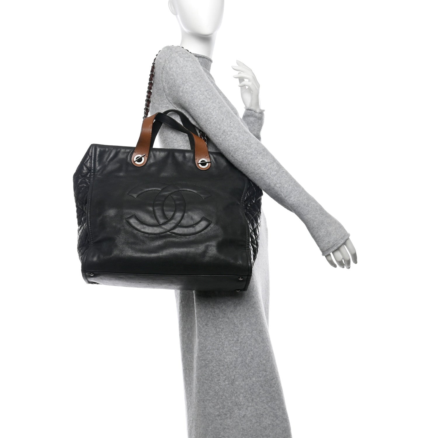 Chanel Iridescent Calfskin In the Mix Tote Black 2 of 16