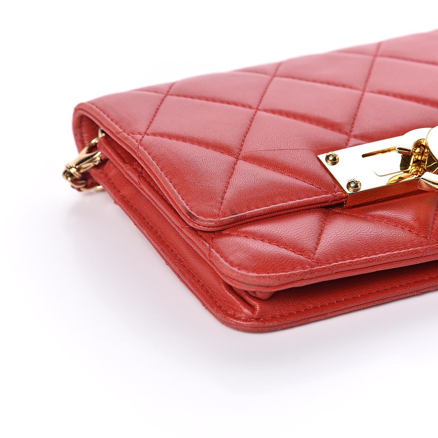Lambskin Quilted Golden Class Wallet on Chain WOC Red