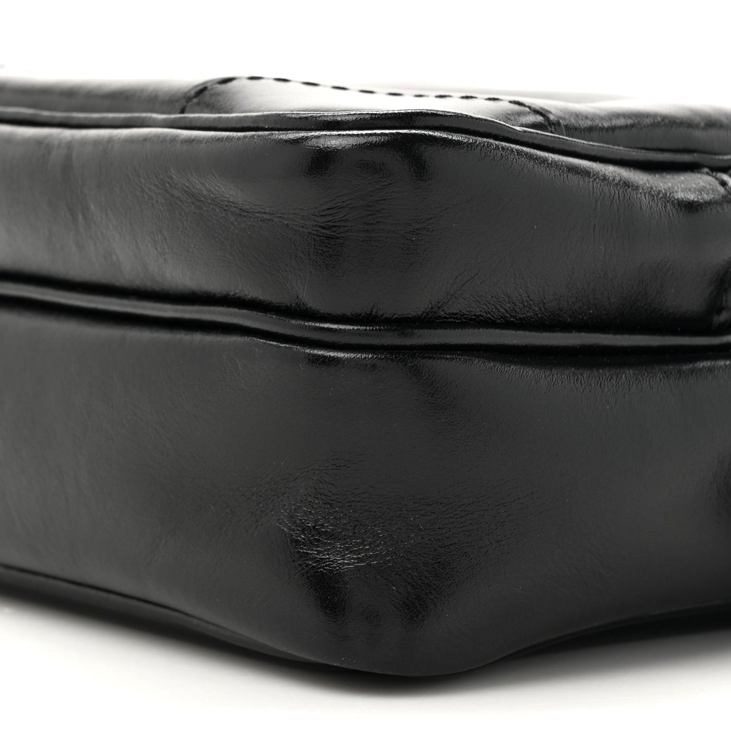 Calfskin Nil City Bag Black