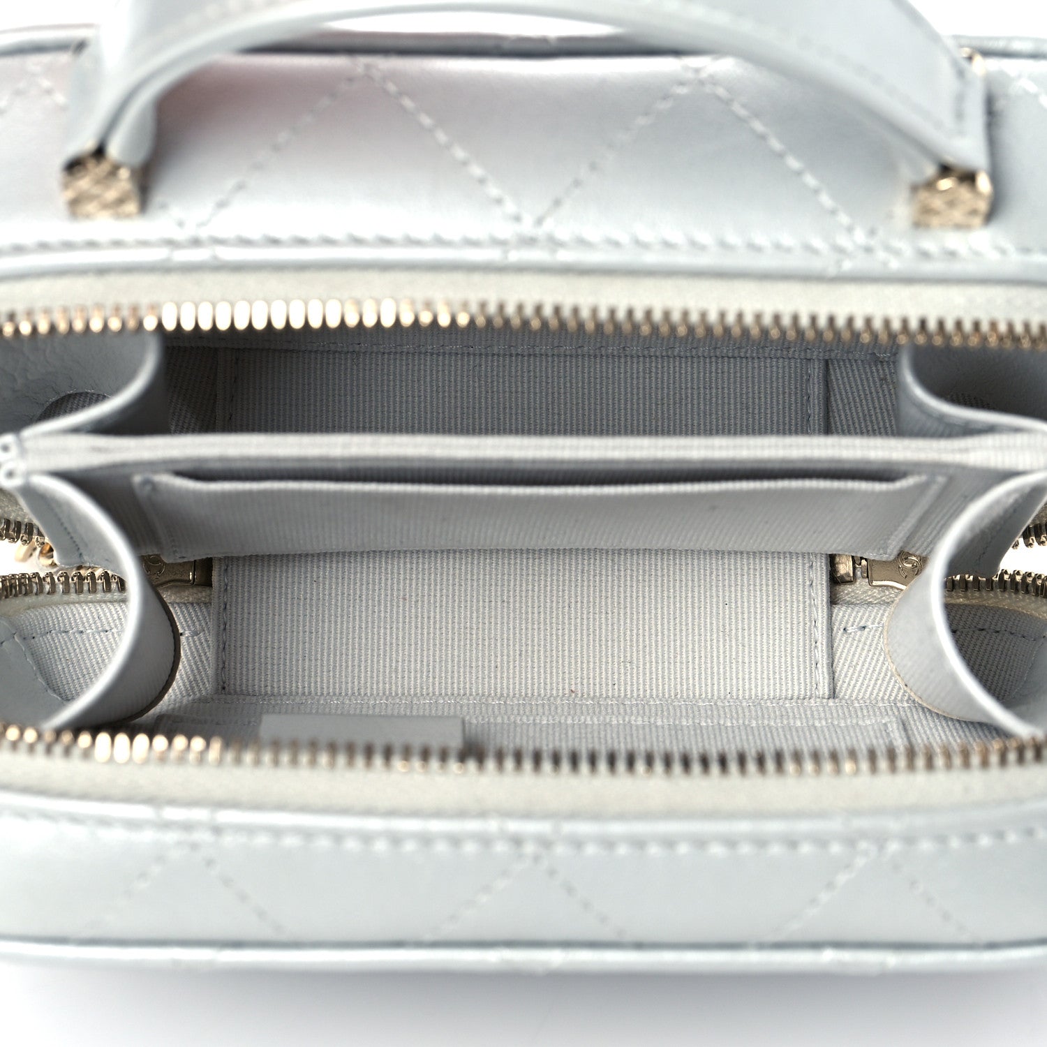 Chanel Metallic Lambskin Quilted Top Handle Vanity Case Silver 5 of 11