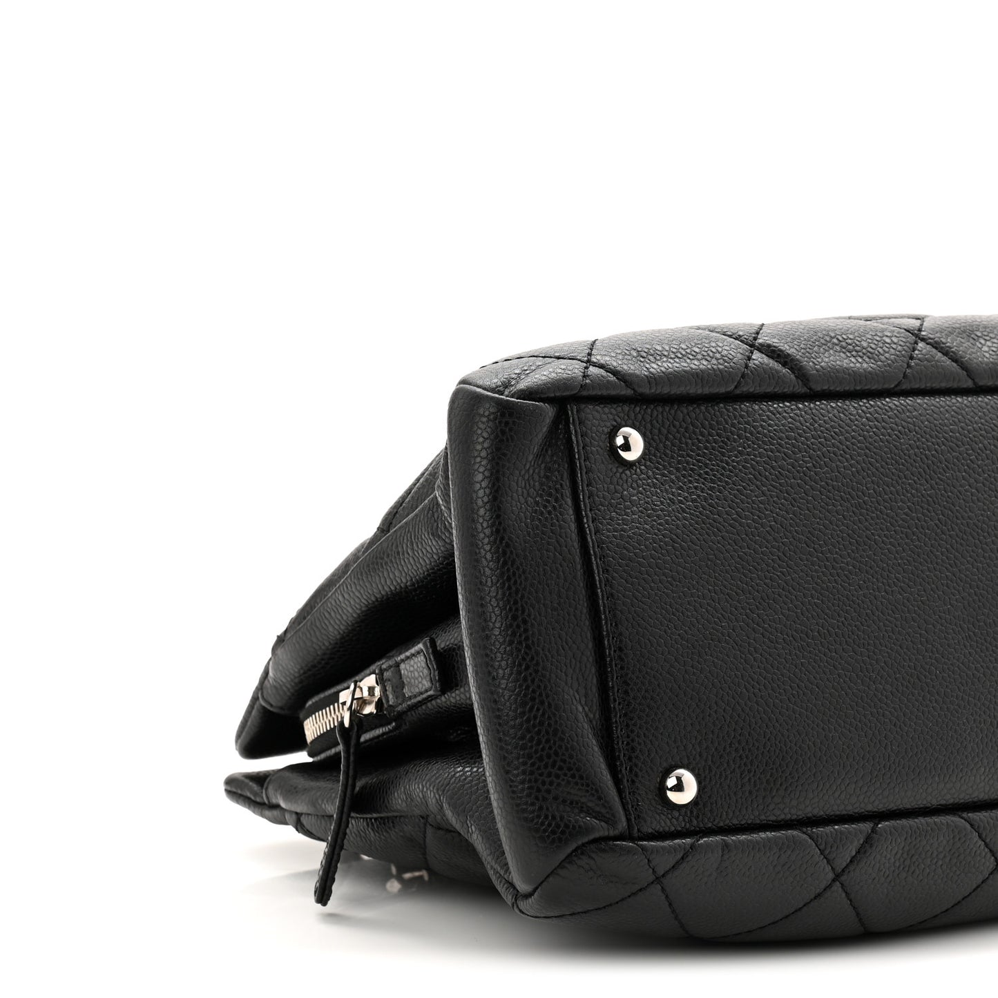 Caviar Quilted CC Timeless Soft Tote Black