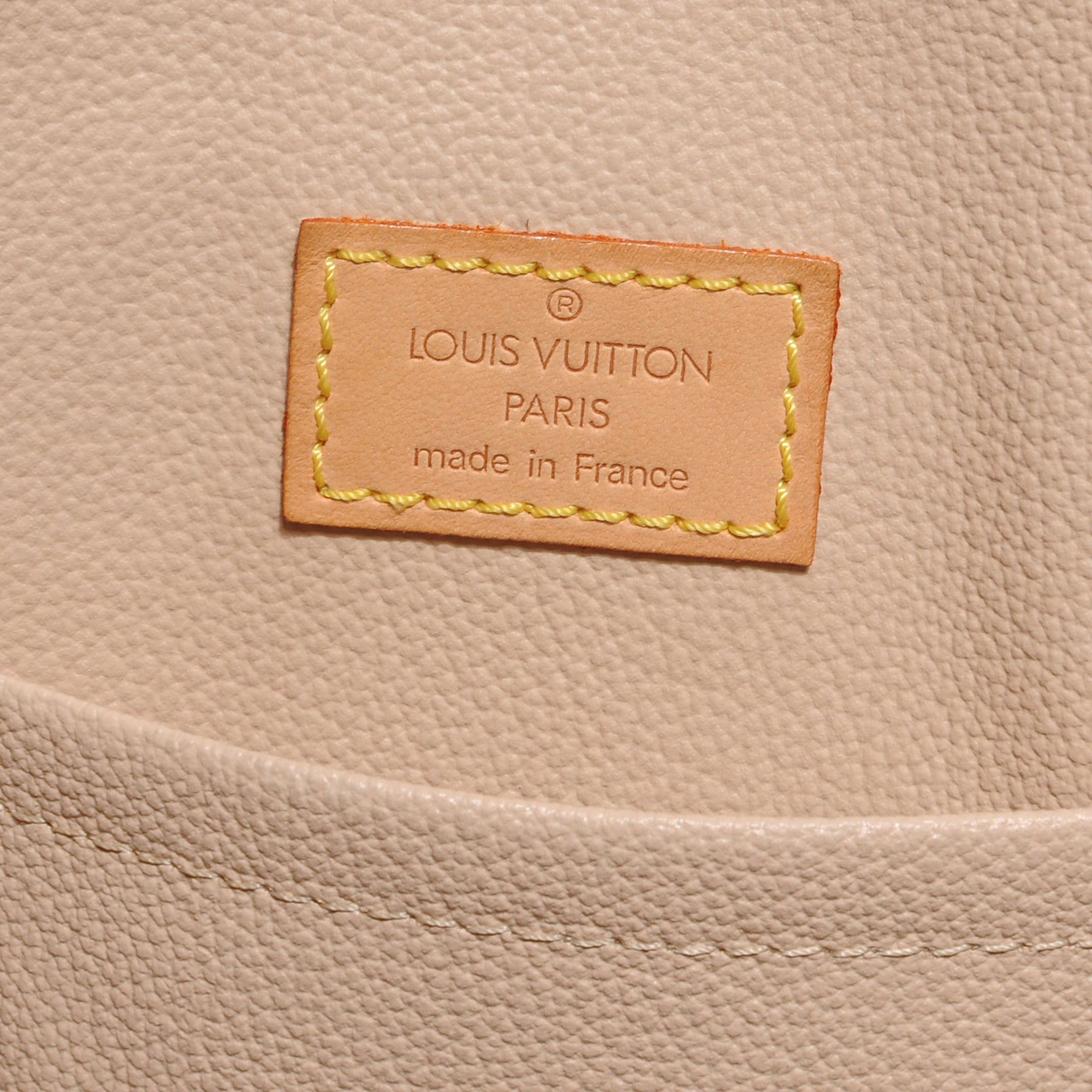 Louis Vuitton Monogram Sac Plat 6 of 7
