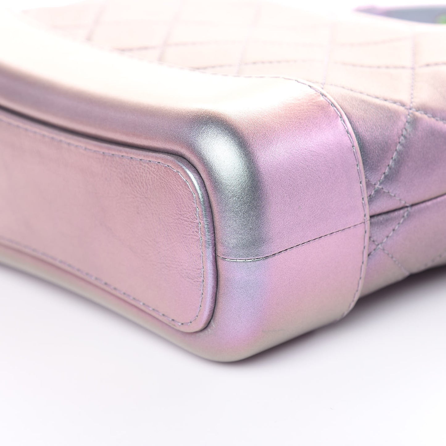 Iridescent Lambskin Calfskin Quilted Small Gabrielle Hobo Light Purple