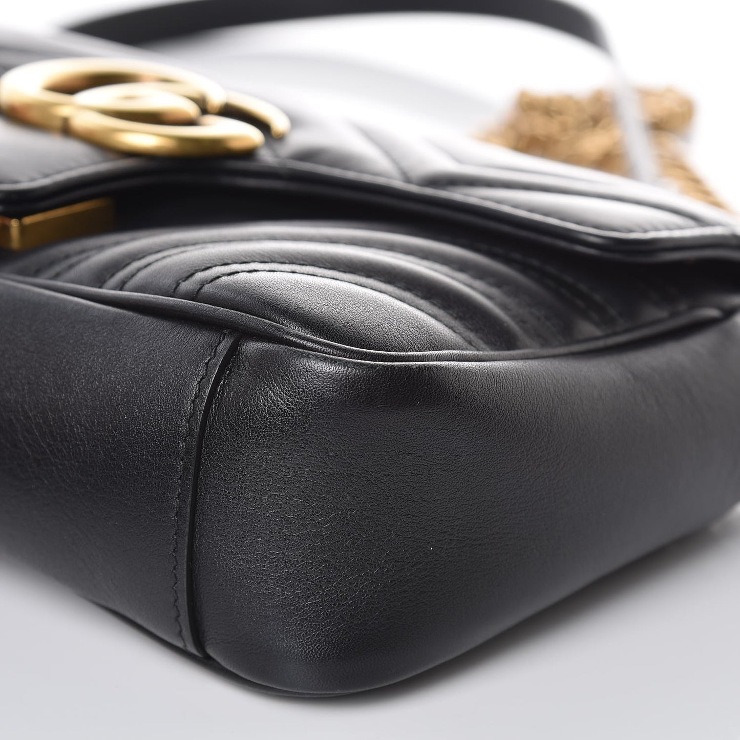 Calfskin Matelasse Mini GG Marmont Shoulder Bag Black