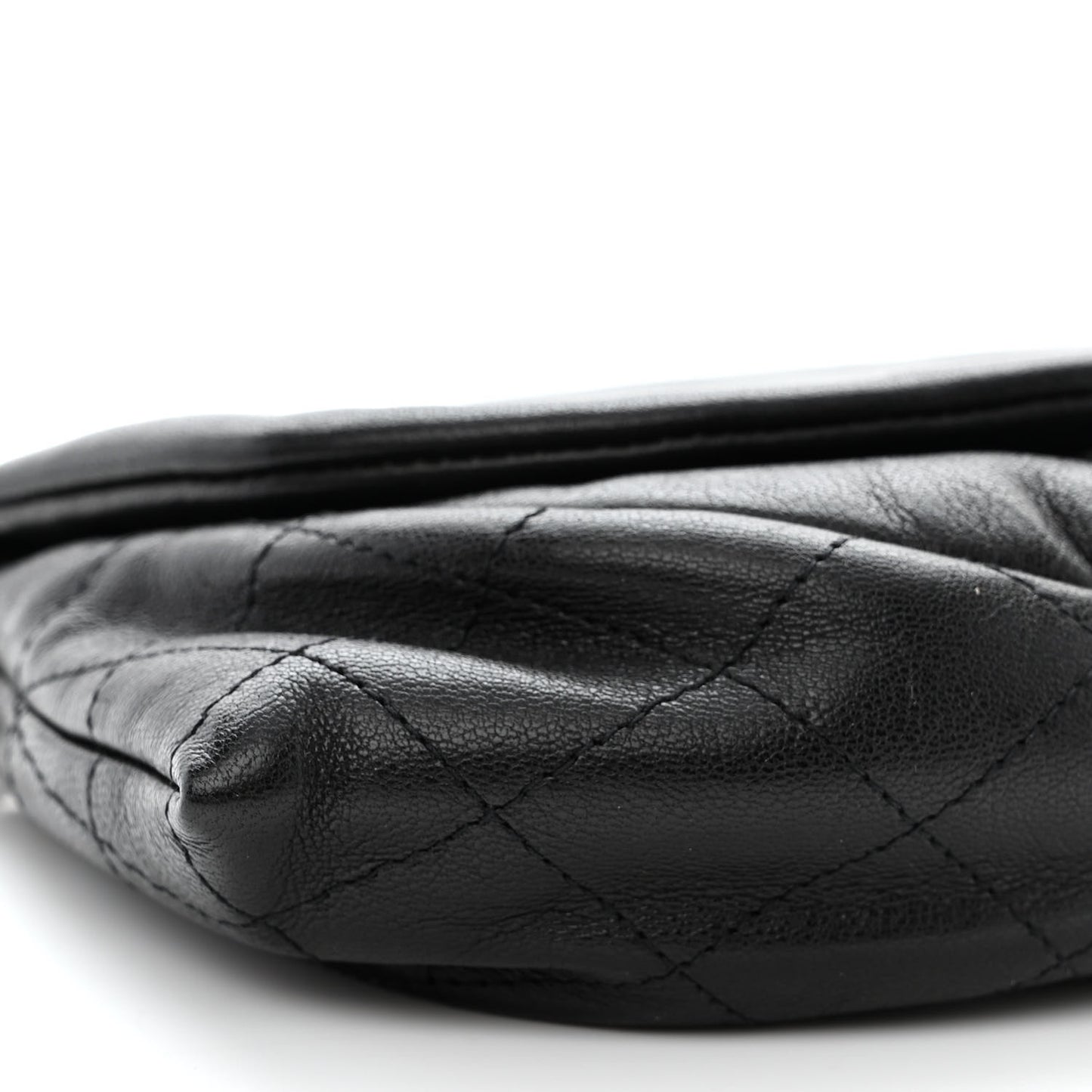 Lambskin Half Moon Wallet On Chain WOC Black