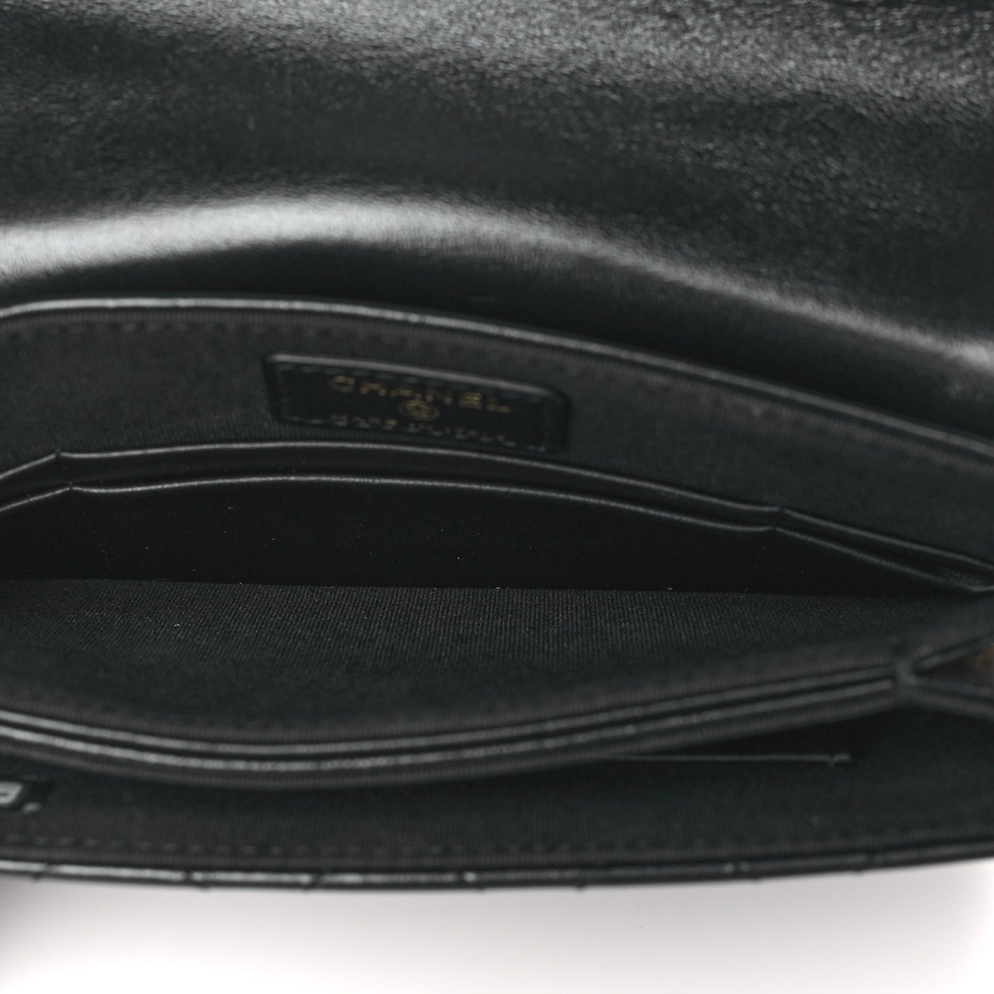 Shiny Lambskin Quilted Flap Phone Holder With Chain Black
