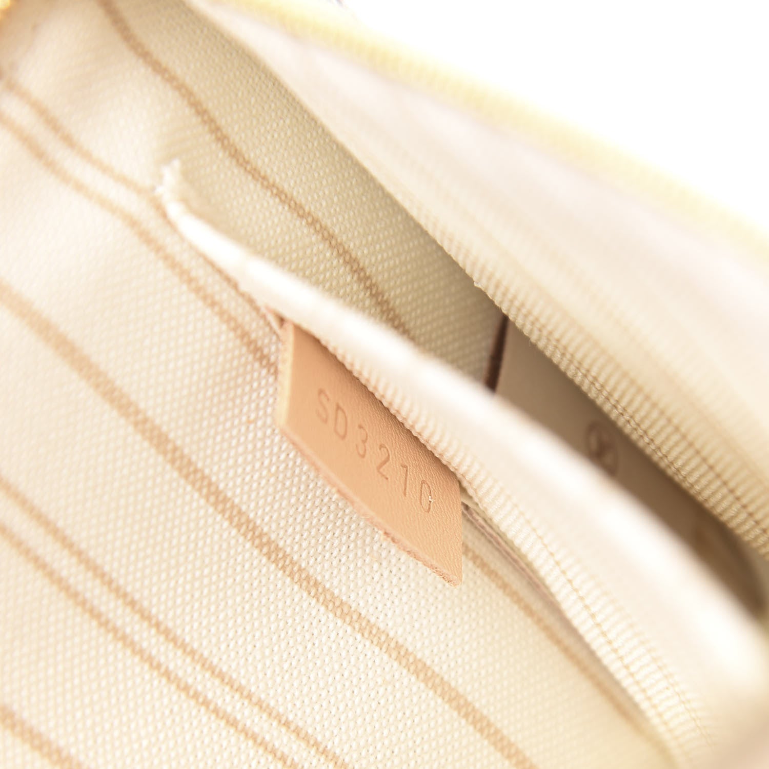 Louis Vuitton Damier Azur Neverfull MM GM Pochette 7 of 7