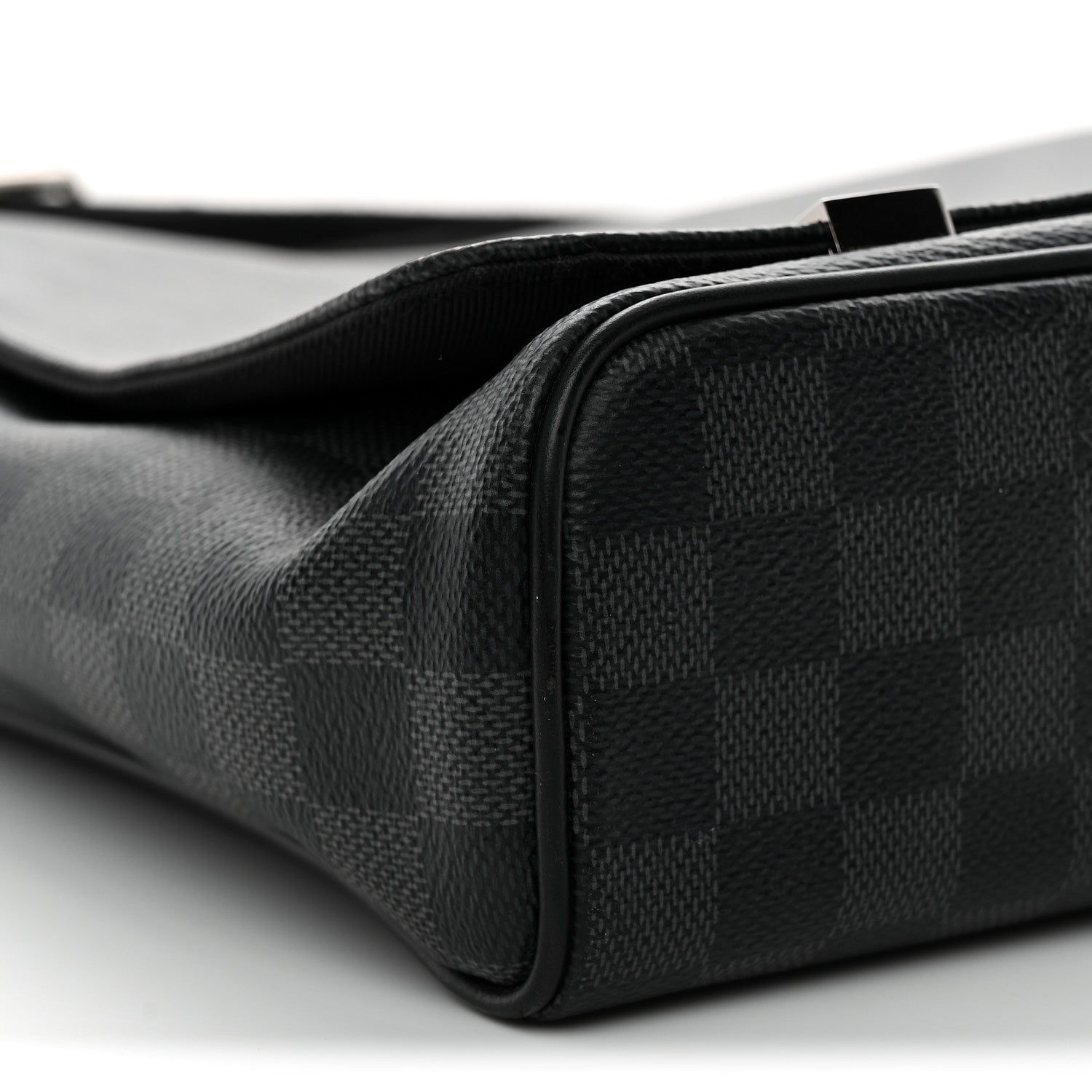 Louis Vuitton Damier Graphite District MM 8 of 10