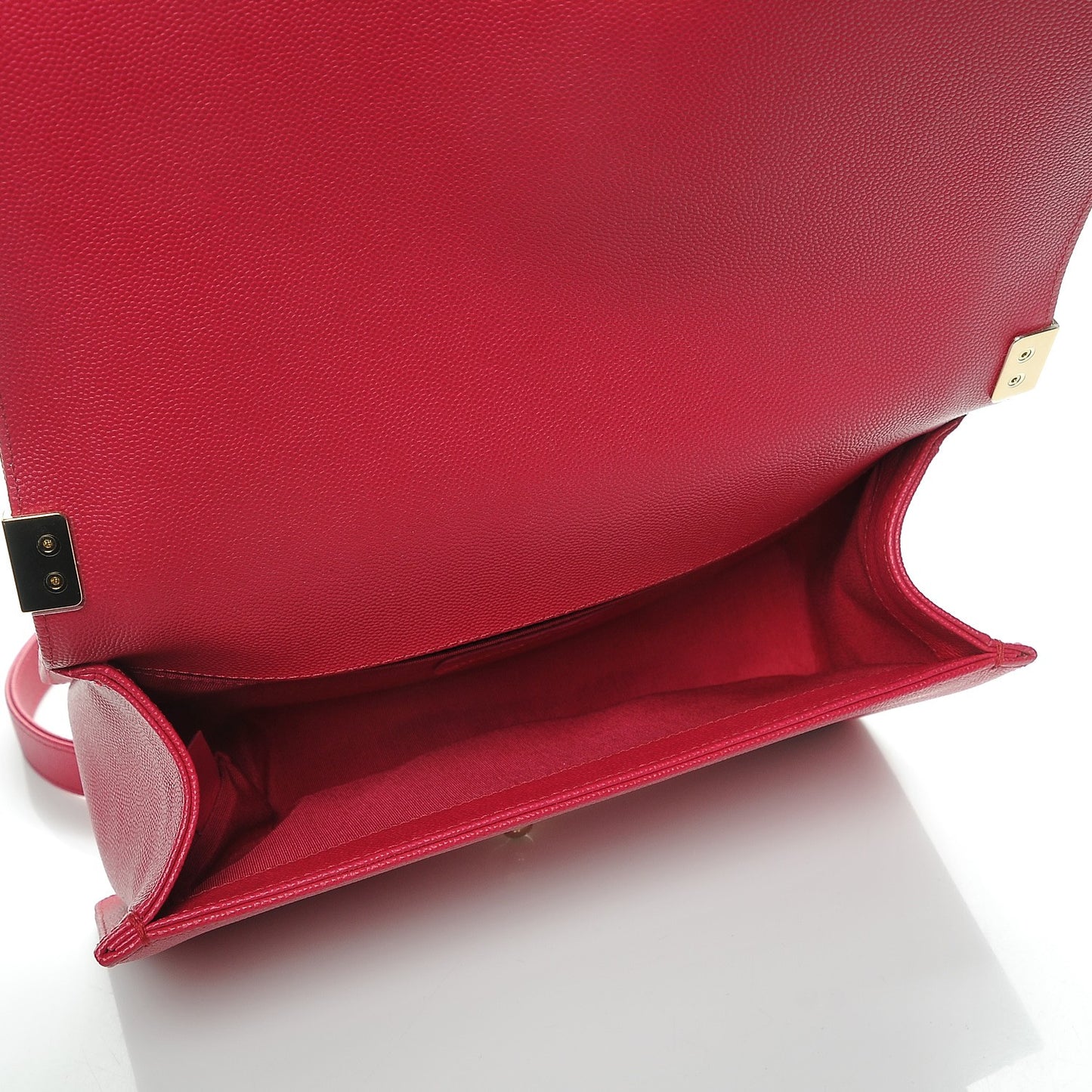 Caviar Quilted Medium Boy Flap Fuchsia