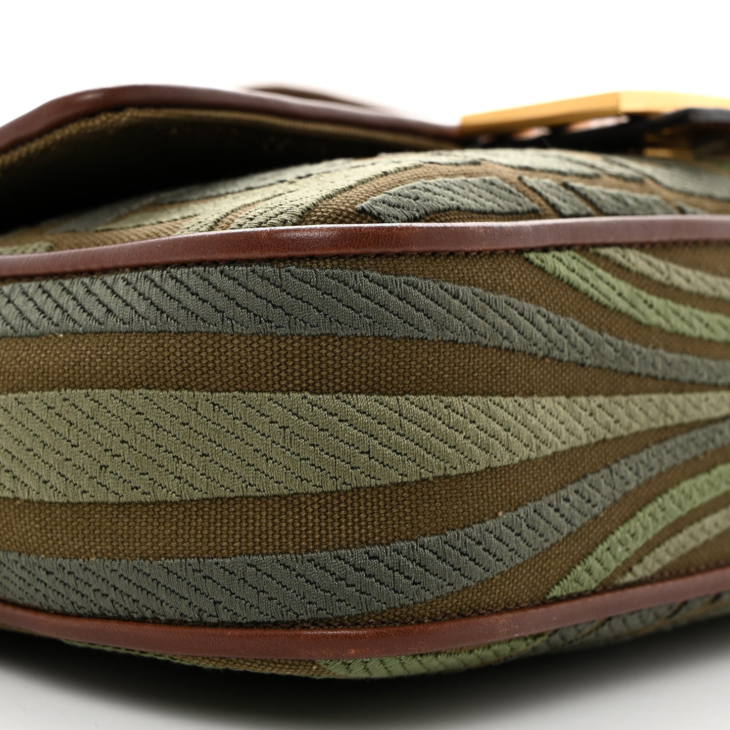 X SARA COLEMAN Canvas Vitello King FF Fish Eye Embroidered Baguette Amazzonia Ghianda
