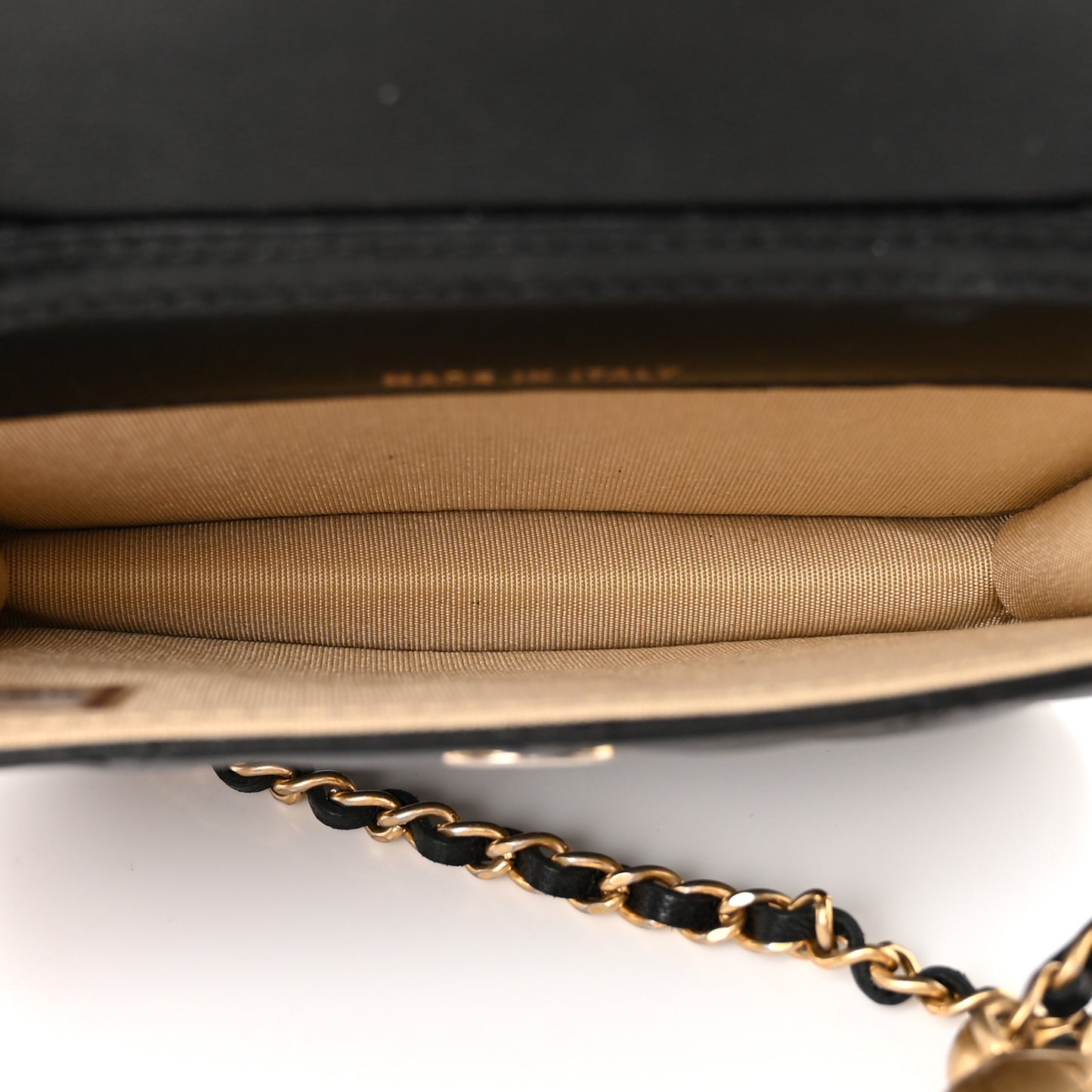 Lambskin Quilted Pearl Crush Clutch With Chain Black