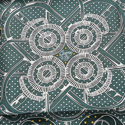 Hermes Silk Eperon D'Or Bandana Shawl 55 Vert Cypres White Black 5 of 5