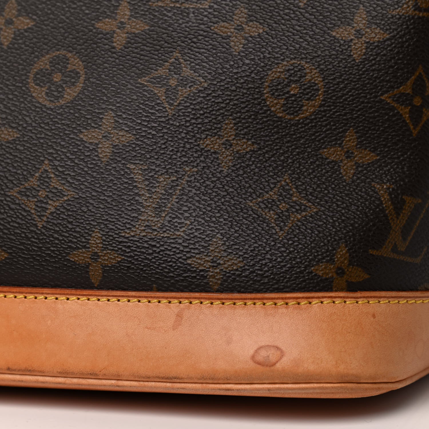 Louis Vuitton Monogram Alma PM 11 of 13
