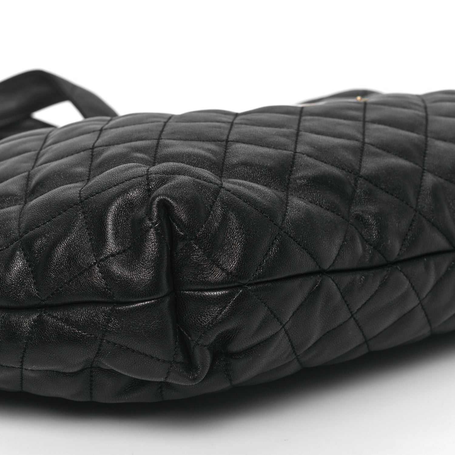 Saint Laurent Lambskin Quilted Maxi Icare Shopping Tote Black 10 of 13