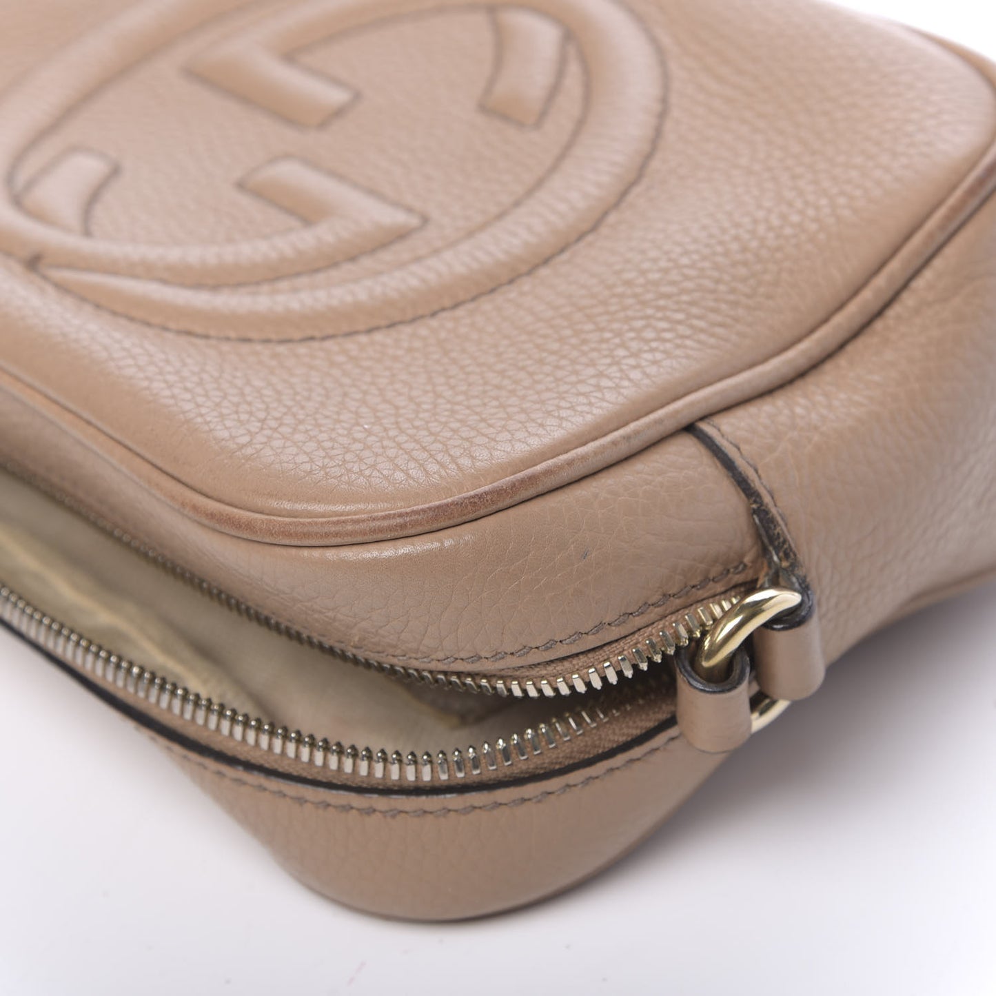 Pebbled Calfskin Small Soho Disco Bag Camelia