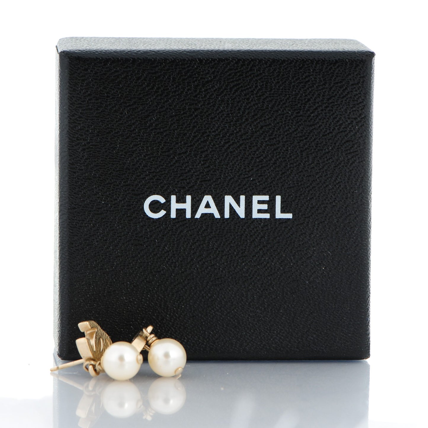 Pearl CC Drop Earrings Gold