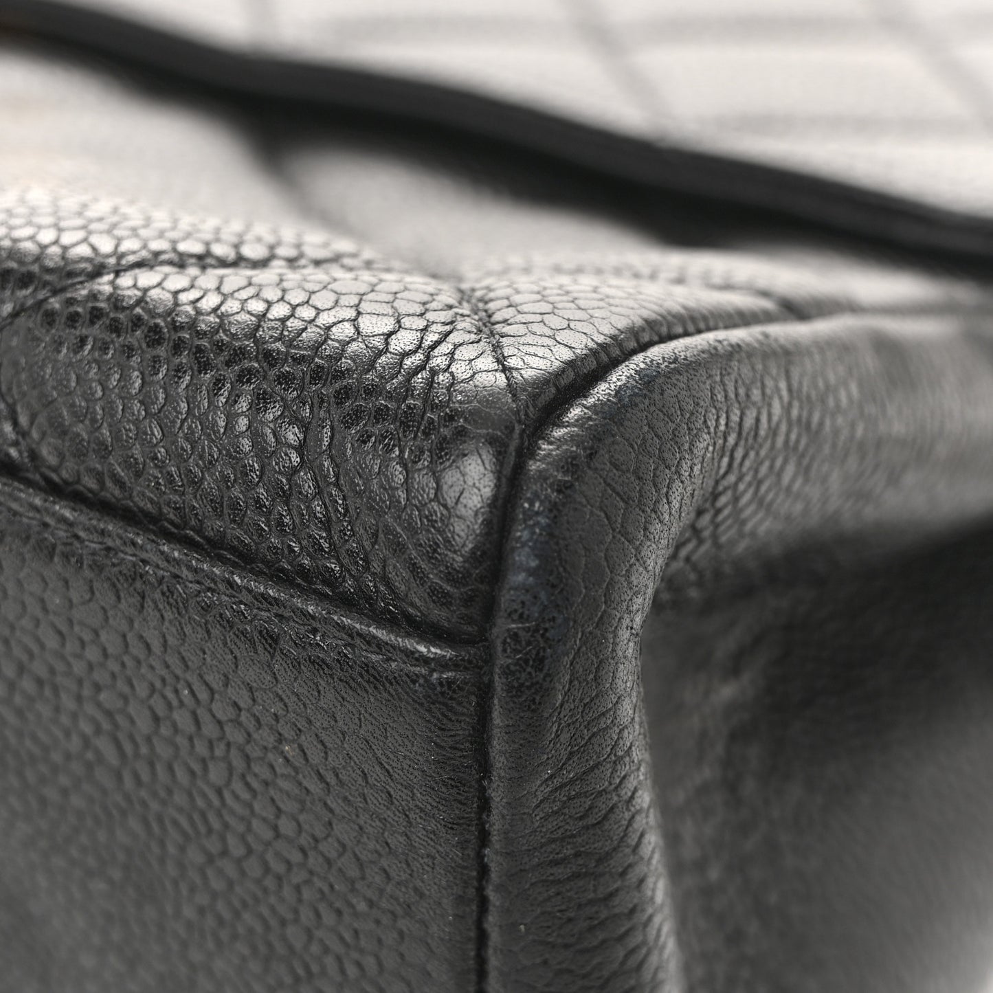 Caviar Quilted Medium Single Flap Black