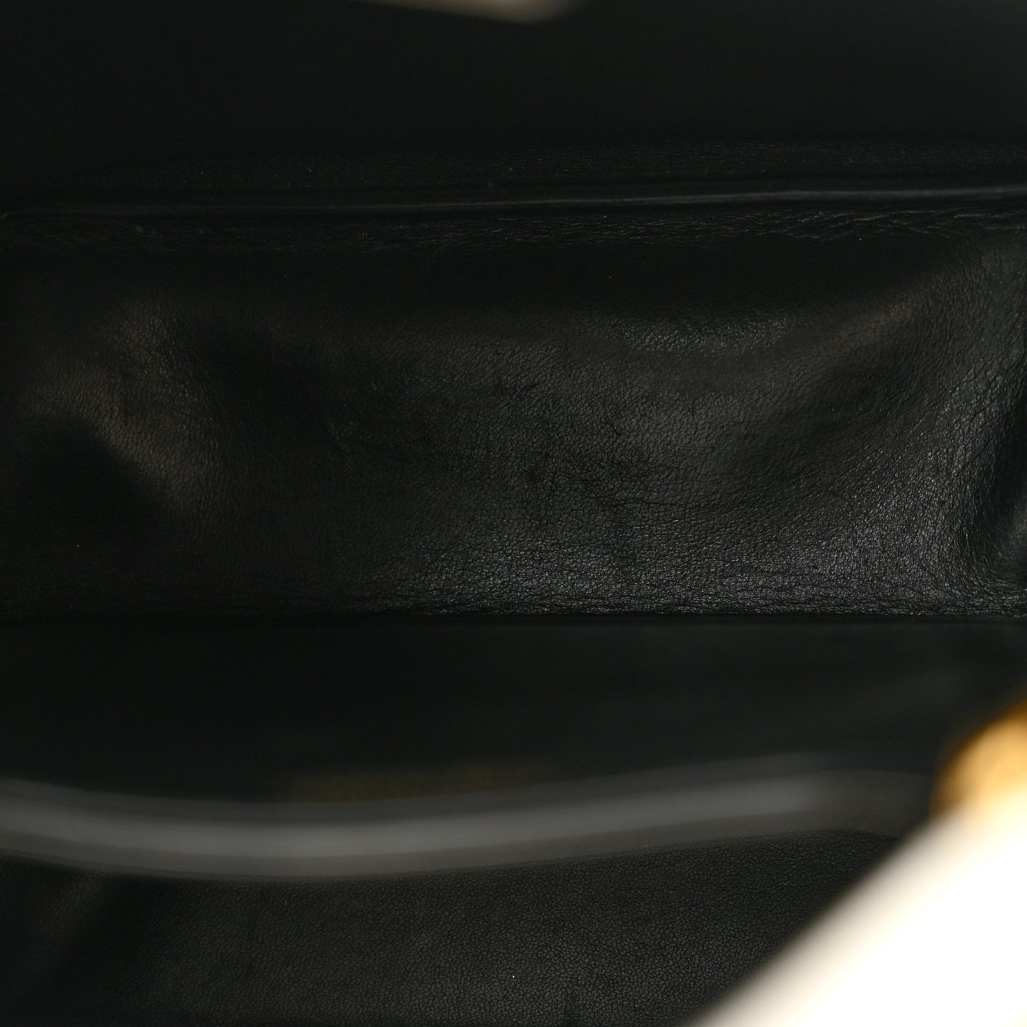 Saffiano Cuir Medium Panier Bucket Bag Bianco Black
