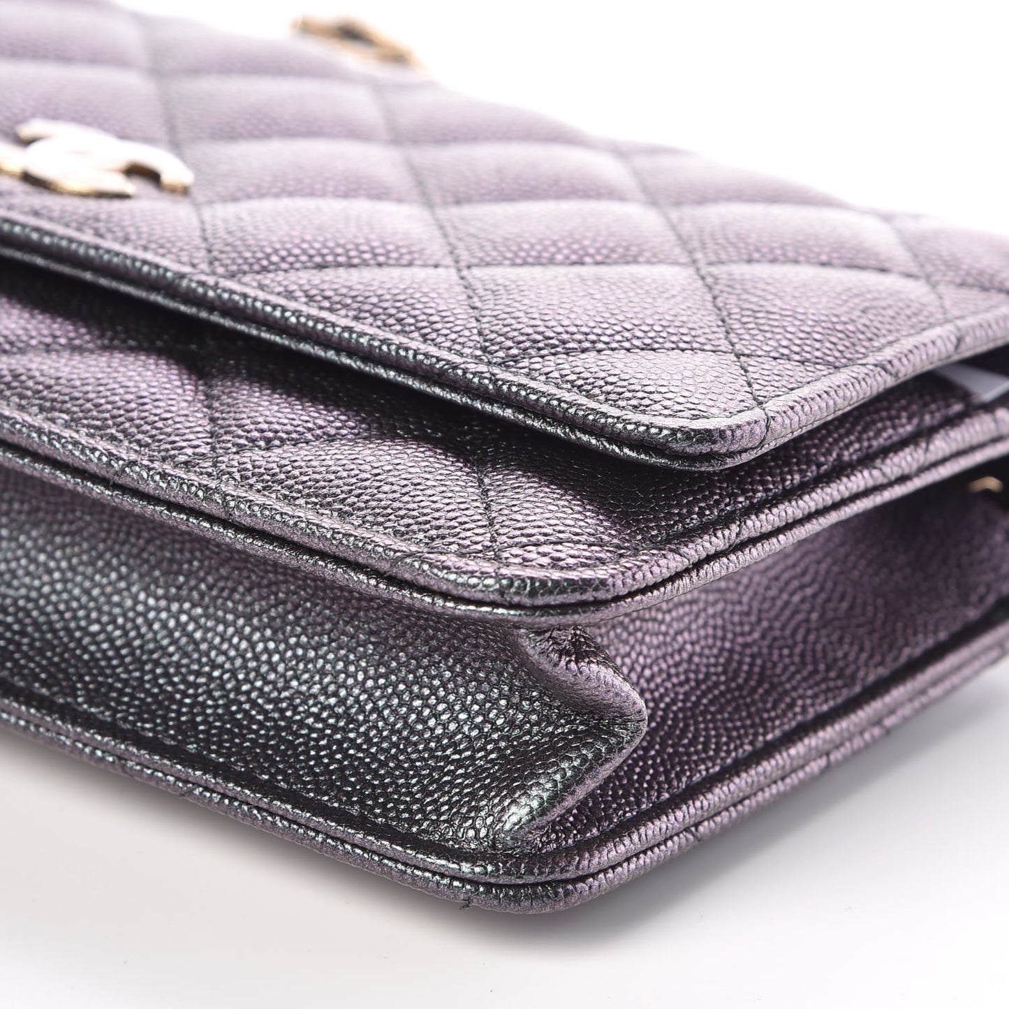 Iridescent Caviar Quilted Wallet On Chain WOC Black