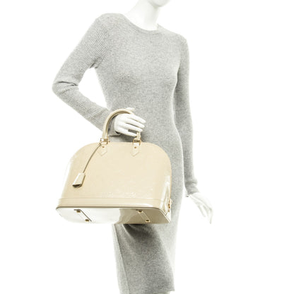 Louis Vuitton Vernis Alma GM Blanc Corail 2 of 7
