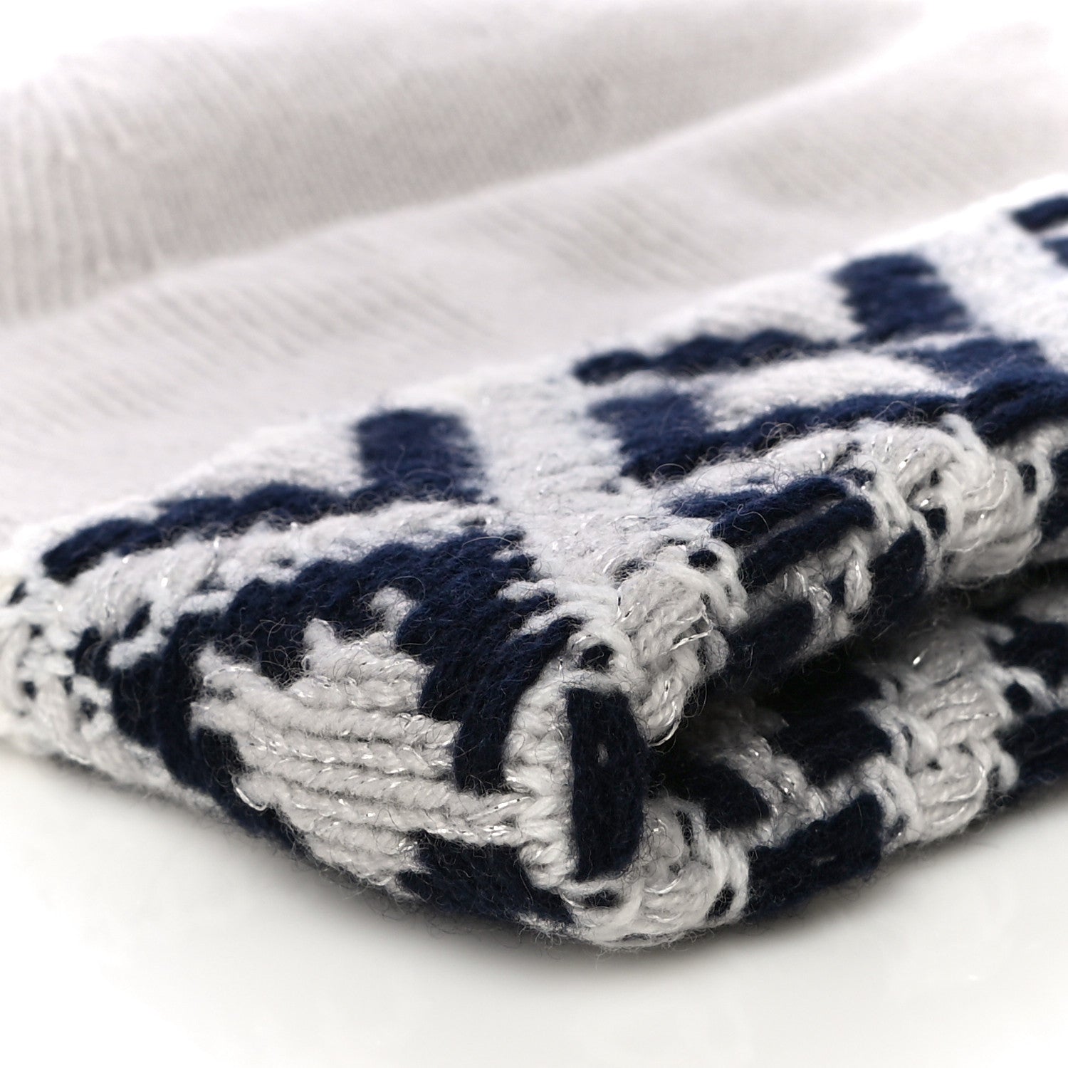 Chanel Cashmere Blend CC Beanie Hat White Navy Blue 5 of 7