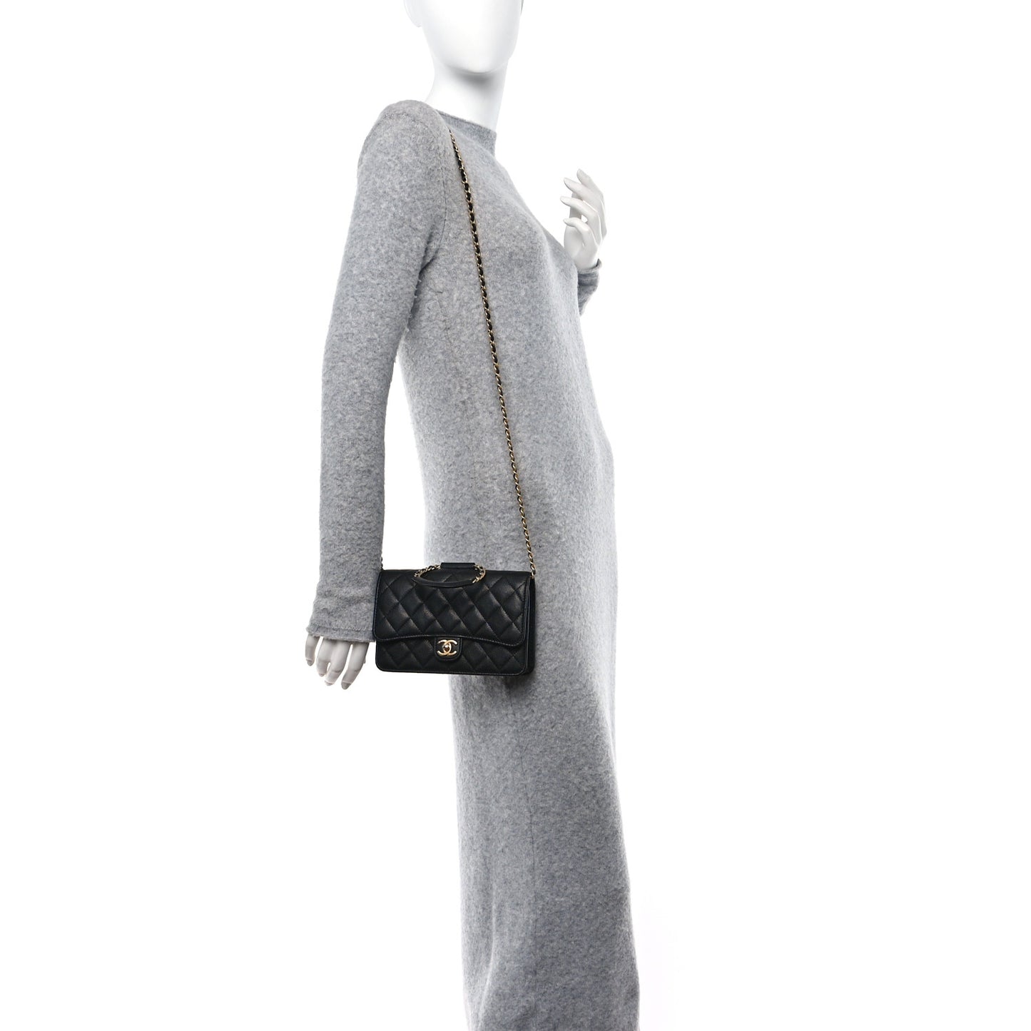 Caviar Quilted Chain Handle Round Wallet On Chain WOC White