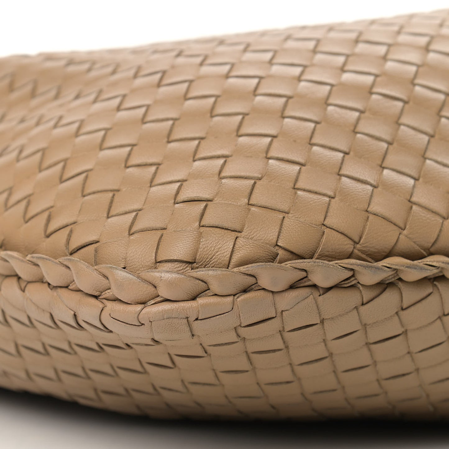 Nappa Intrecciato Large Veneta Hobo Camel