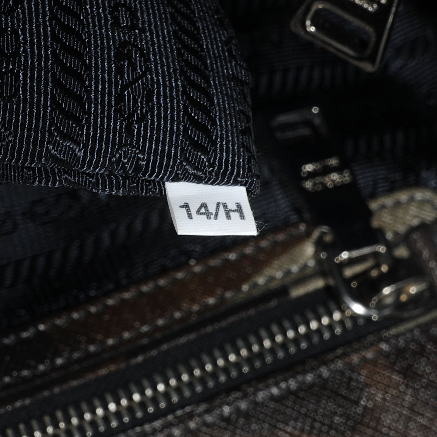 Saffiano Soft Camouflage Military Tote Mimetico