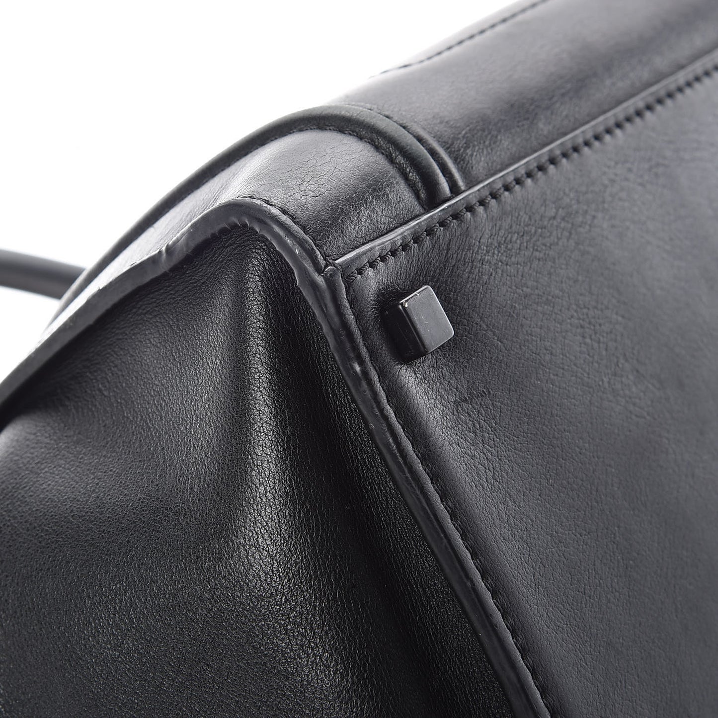 Smooth Calfskin Medium Phantom Luggage Black