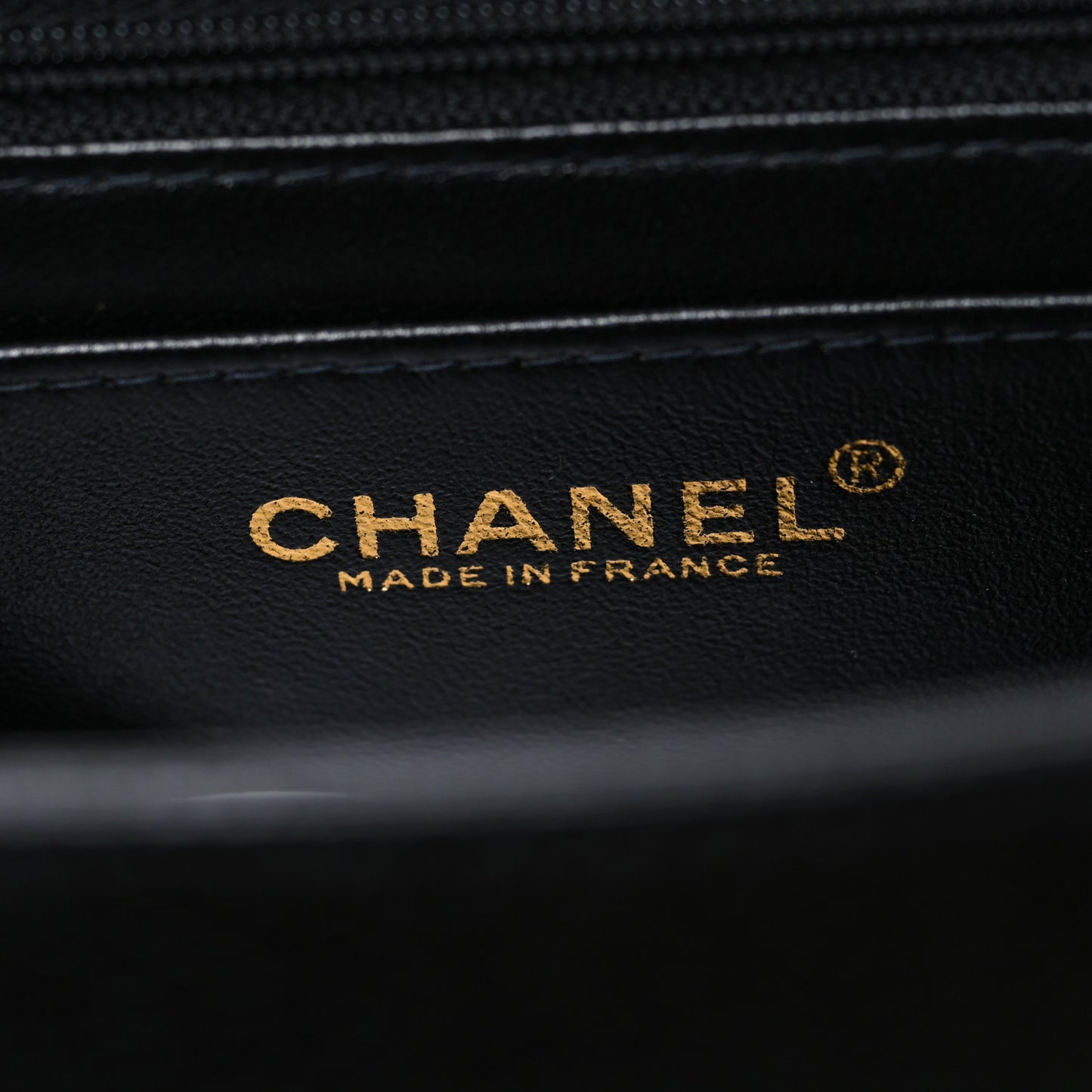 Caviar Medium Kelly Flap Black