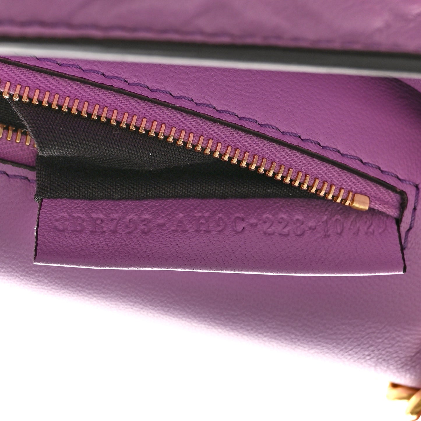 Nappa FF Embossed Small Midi Chain Baguette Violetta