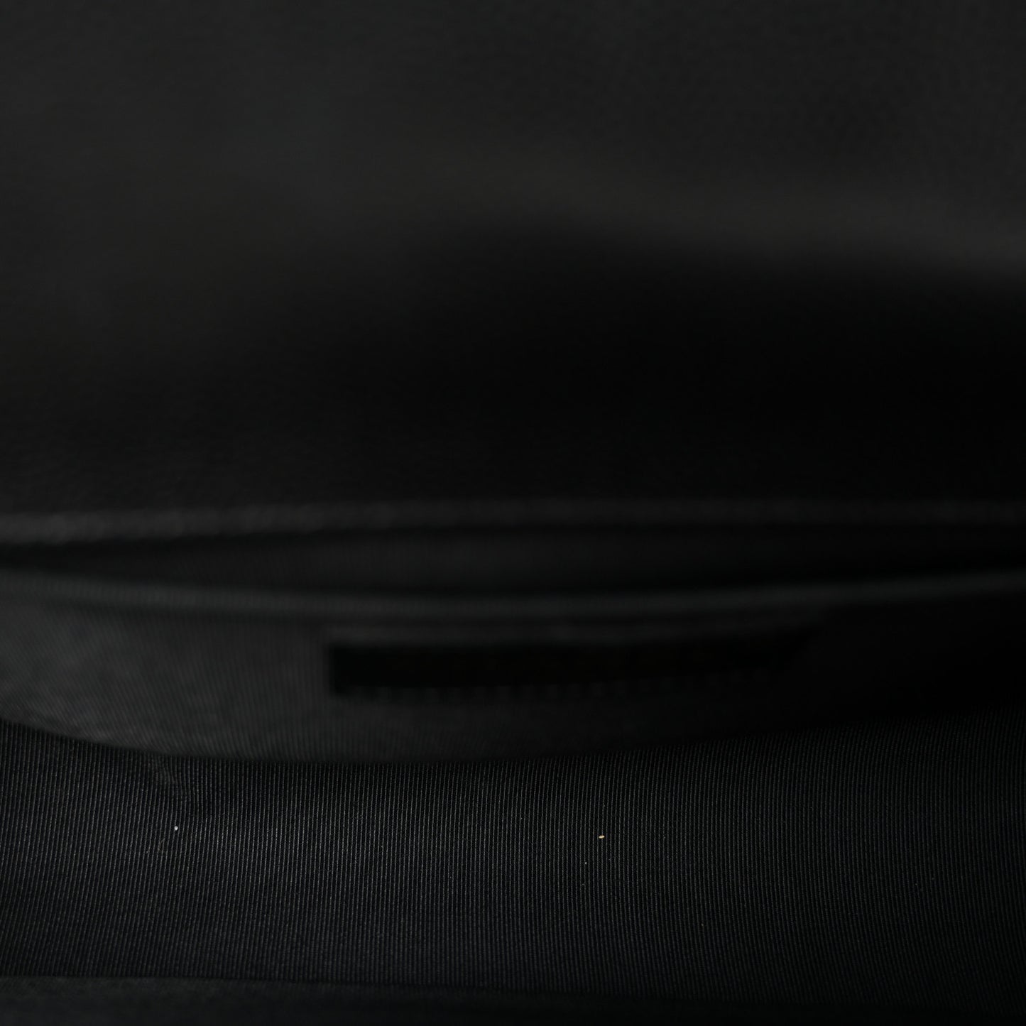 Caviar Quilted Medium Boy Flap Black