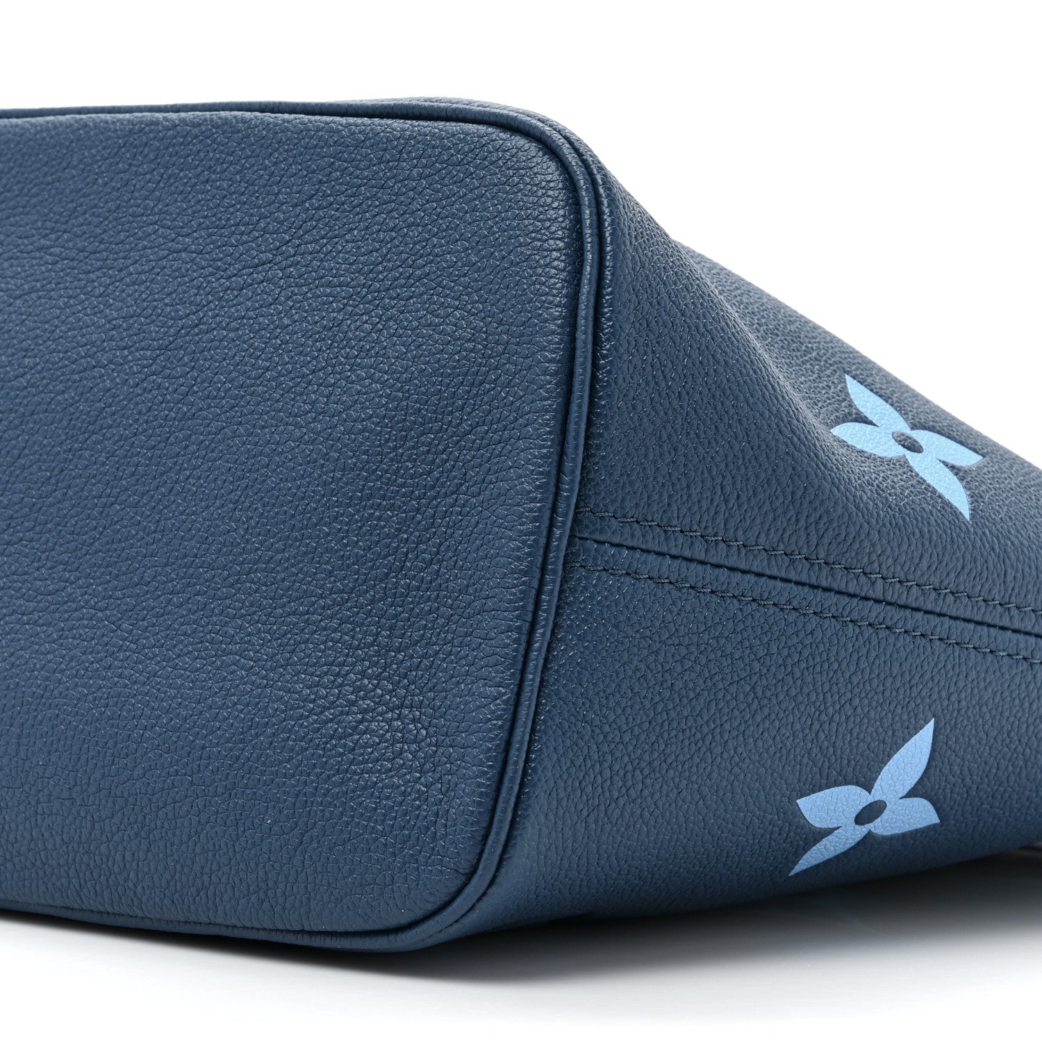 Louis Vuitton Empreinte Monogram Giant Neverfull MM Degrade Bleu 9 of 10