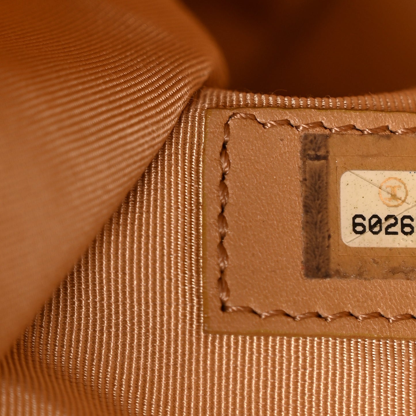 Caviar Timeless CC Tote Beige