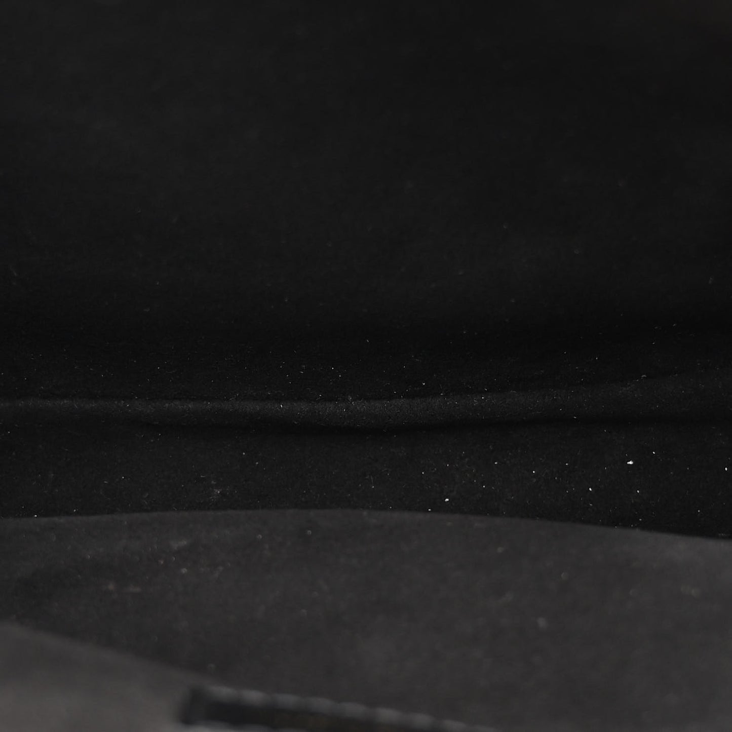 Reverse Monogram Pochette Metis