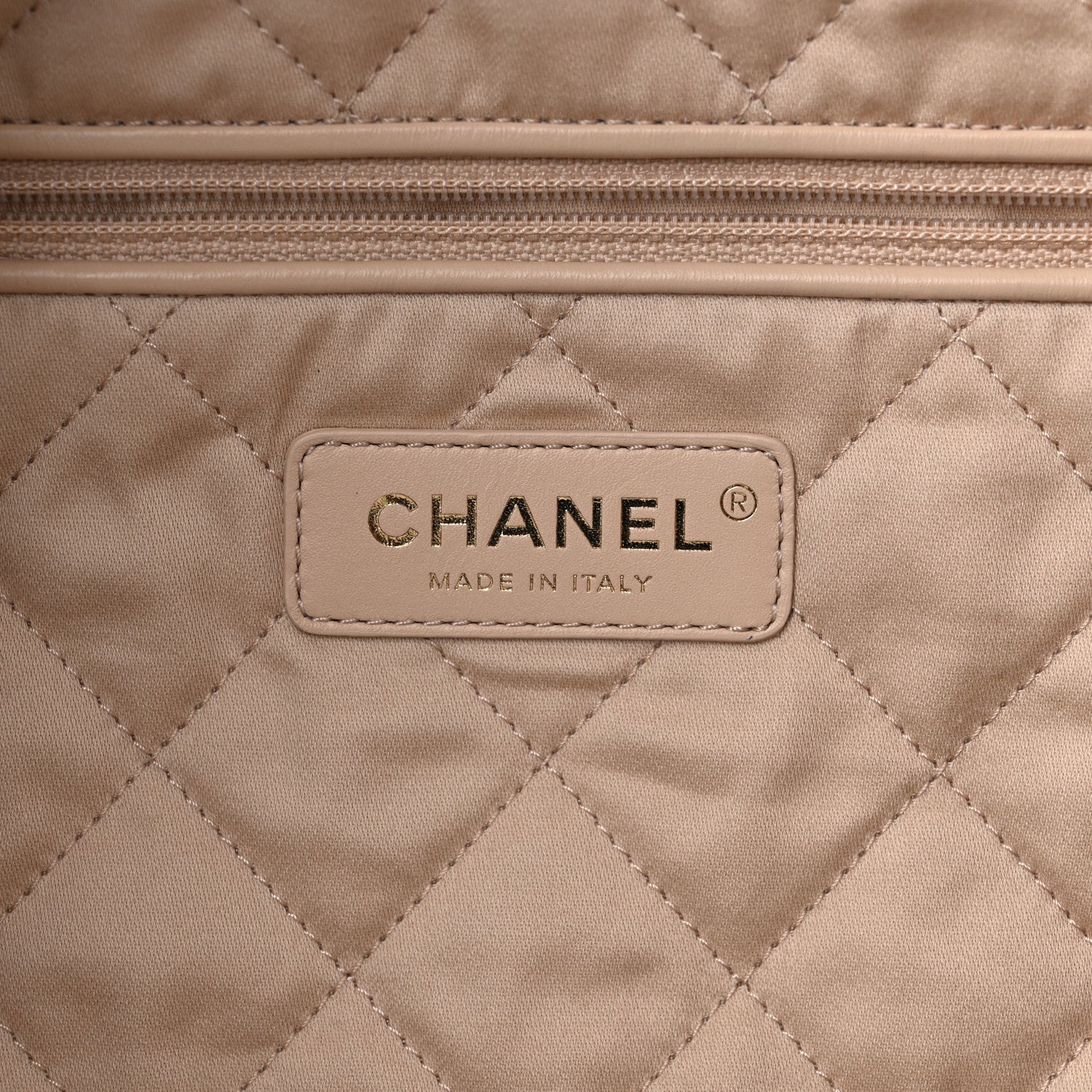Chanel Shiny Calfskin Quilted Large Chanel 22 White 7 of 12