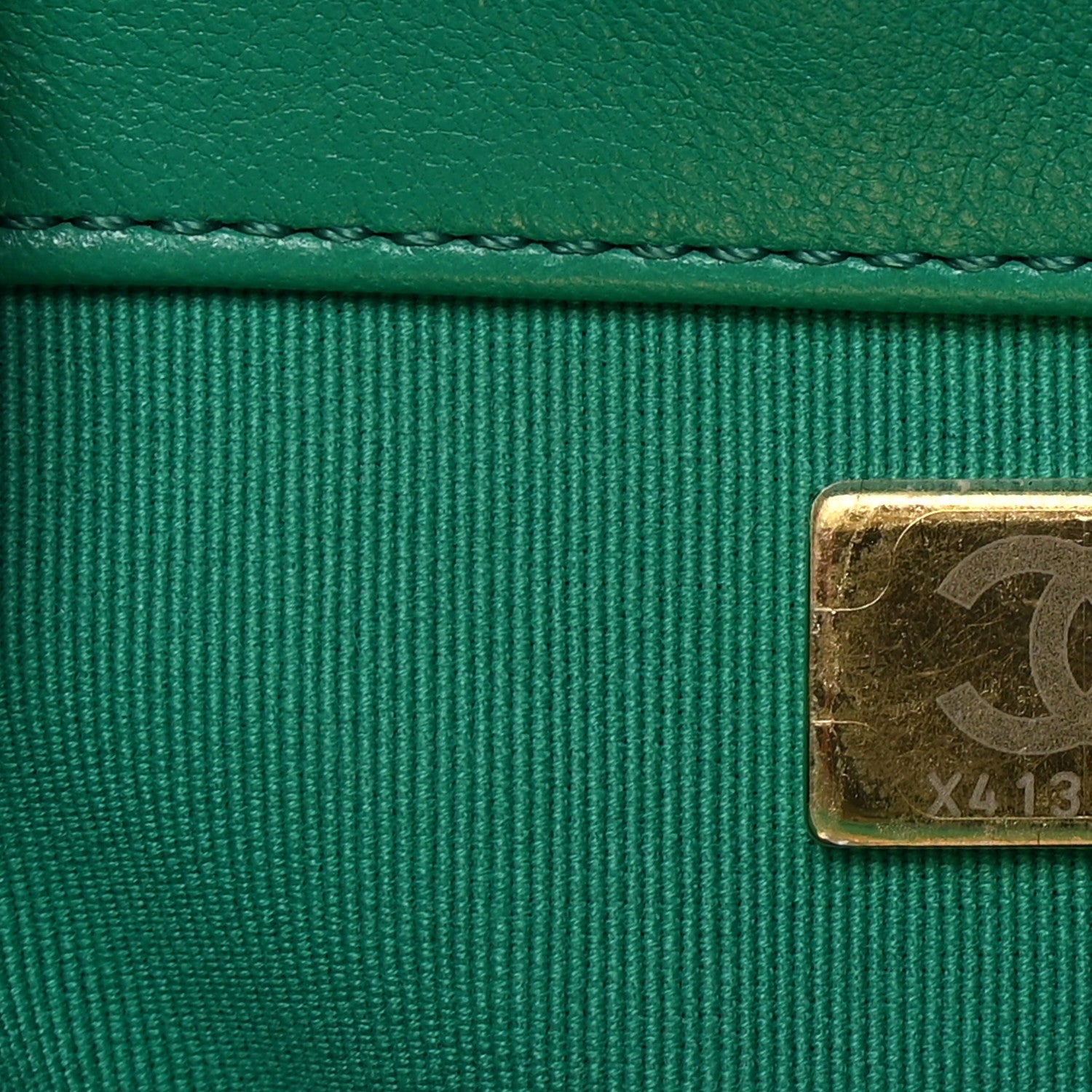 Chanel Lambskin Quilted Medium Chanel 19 Flap Green 7 of 10