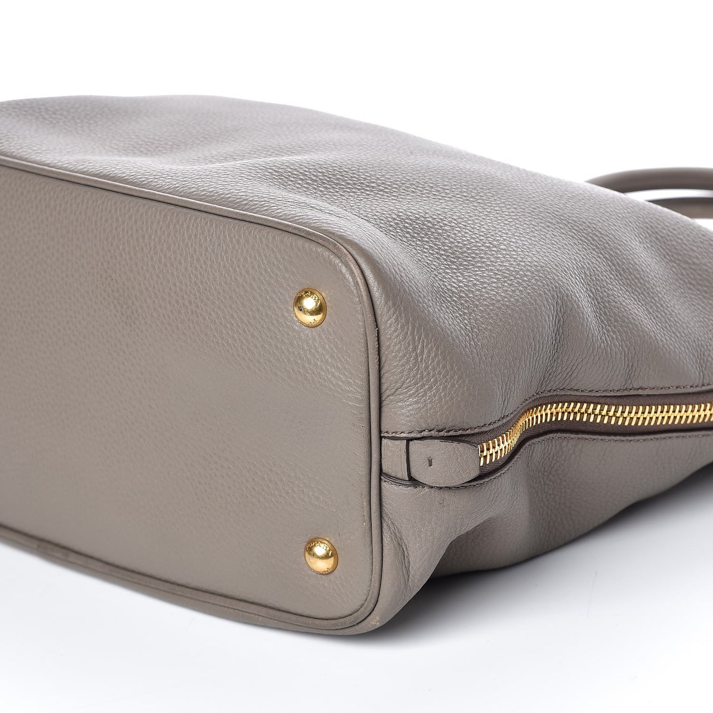 Vitello Daino Side Zip Tote Argilla