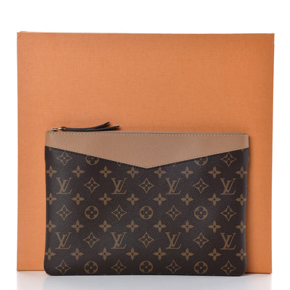 Louis Vuitton Monogram Daily Pouch Sesame 9 of 9