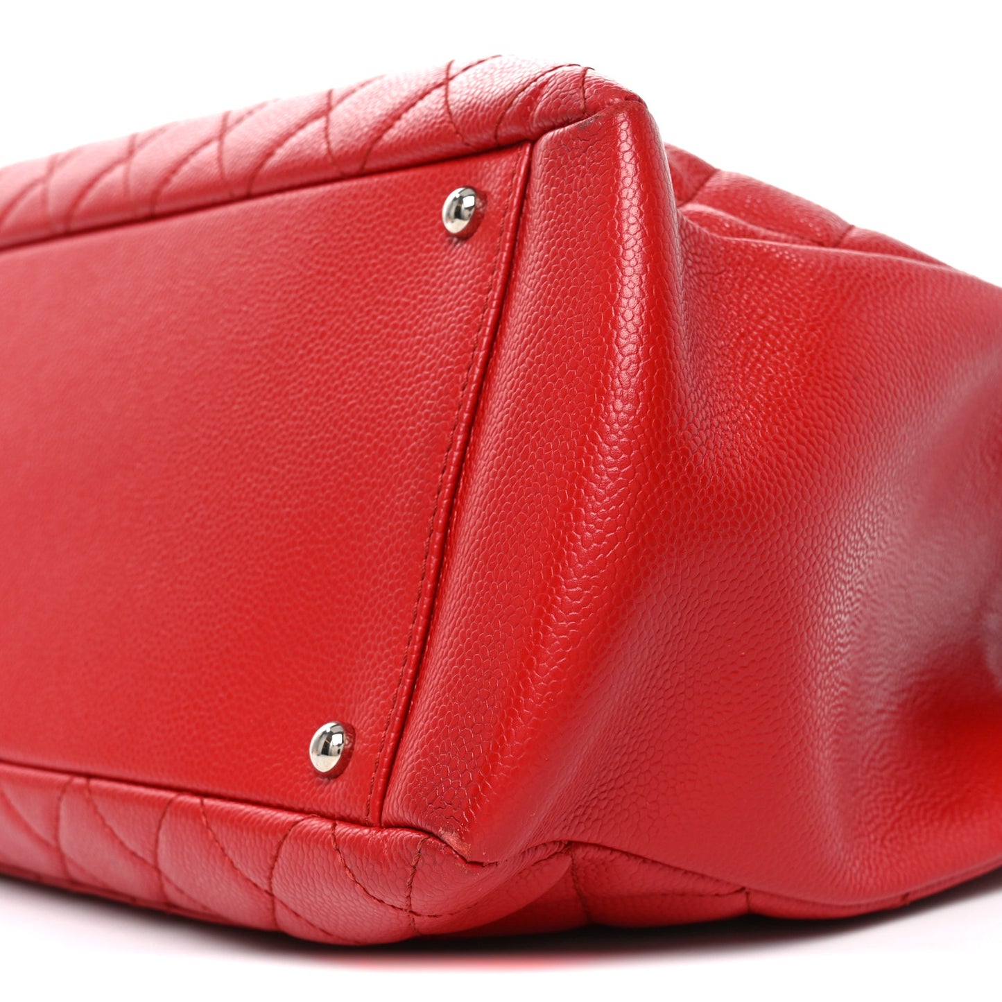 Caviar Quilted XL Grand Shopping Tote GST Red
