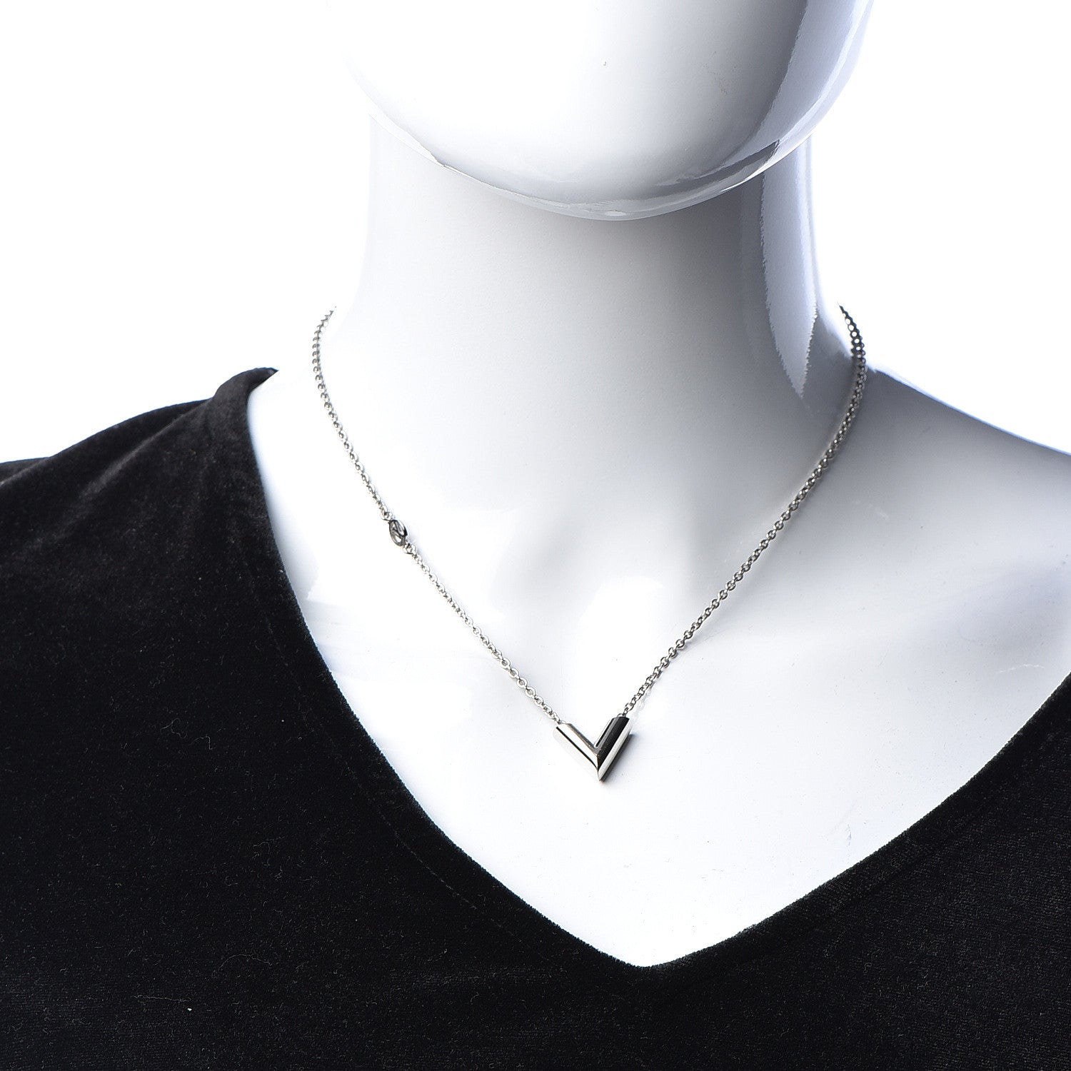 Louis Vuitton Metal Essential V Supple Necklace Silver 2 of 6