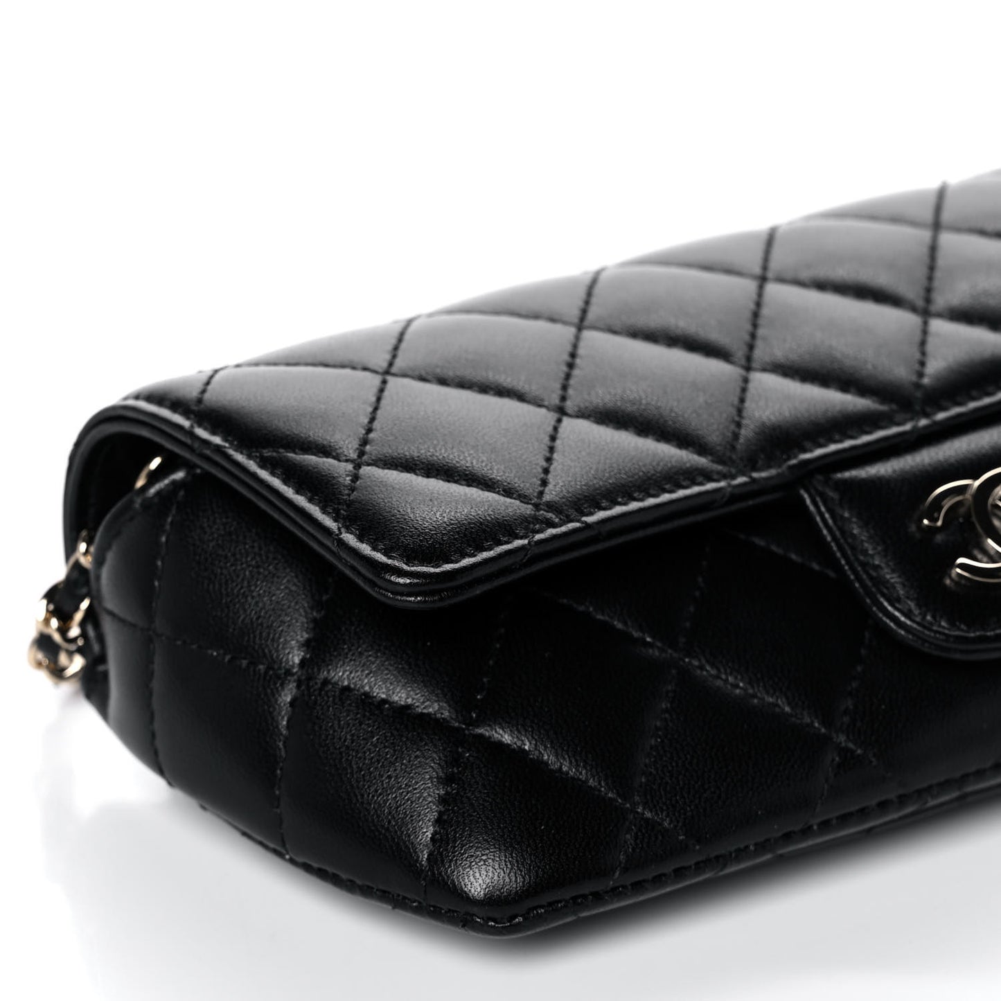 Lambskin Quilted Glasses Case With Chain Black