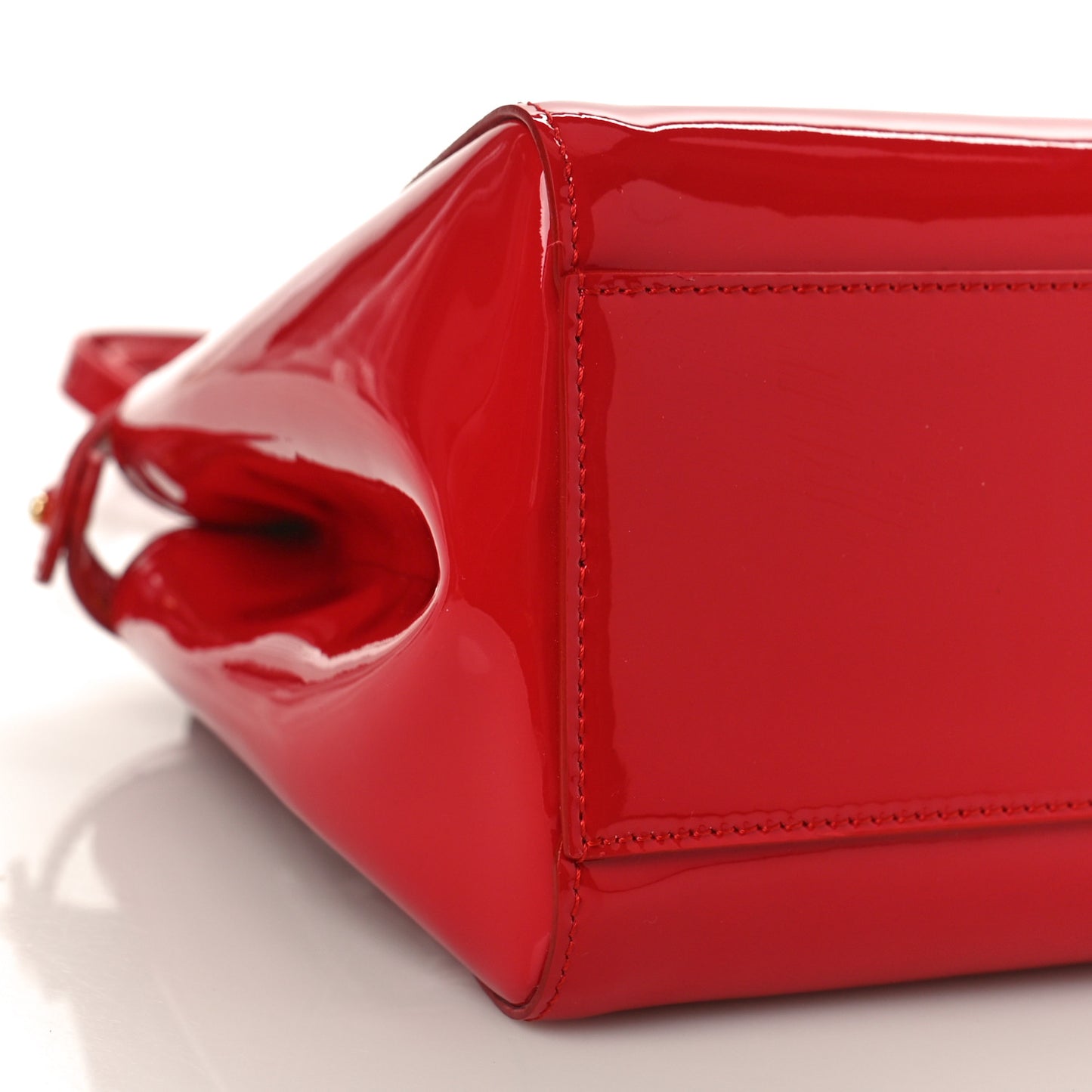 Vitello Vernice Mou Mini Peekaboo Iconic Satchel Rosso Cardinale