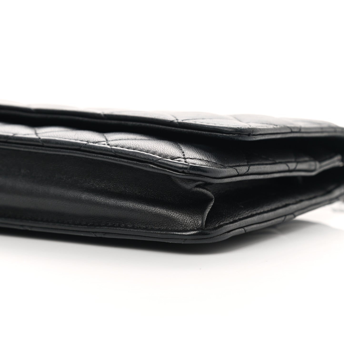 Lambskin Quilted Wallet On Chain WOC Black